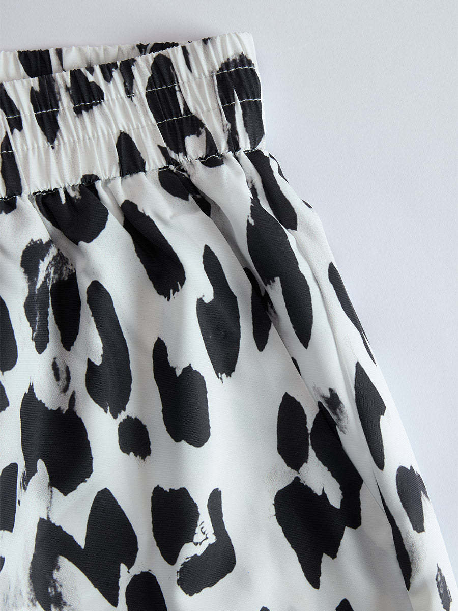 Modern And Stylish White T-shirt And Leopard Print Chiffon Pants Set