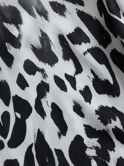 Modern And Stylish White T-shirt And Leopard Print Chiffon Pants Set
