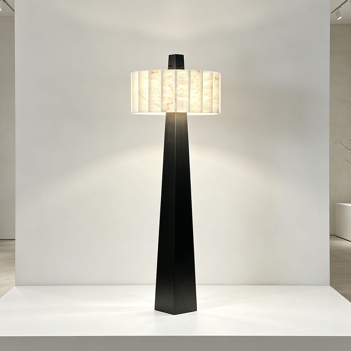 Alabaster Grandeur Floor Lamp -Casailighting