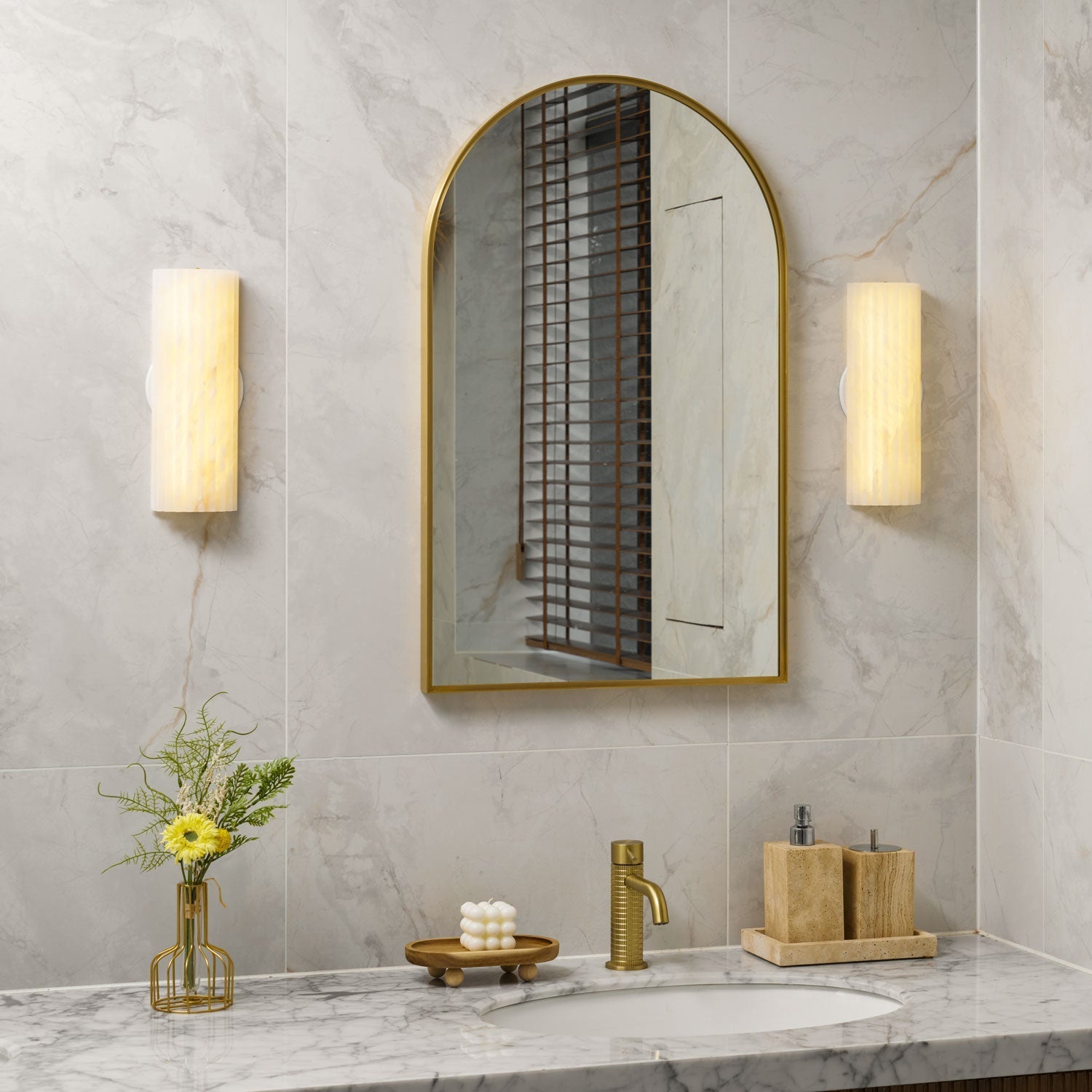 Alvia Alabaster Wall Light