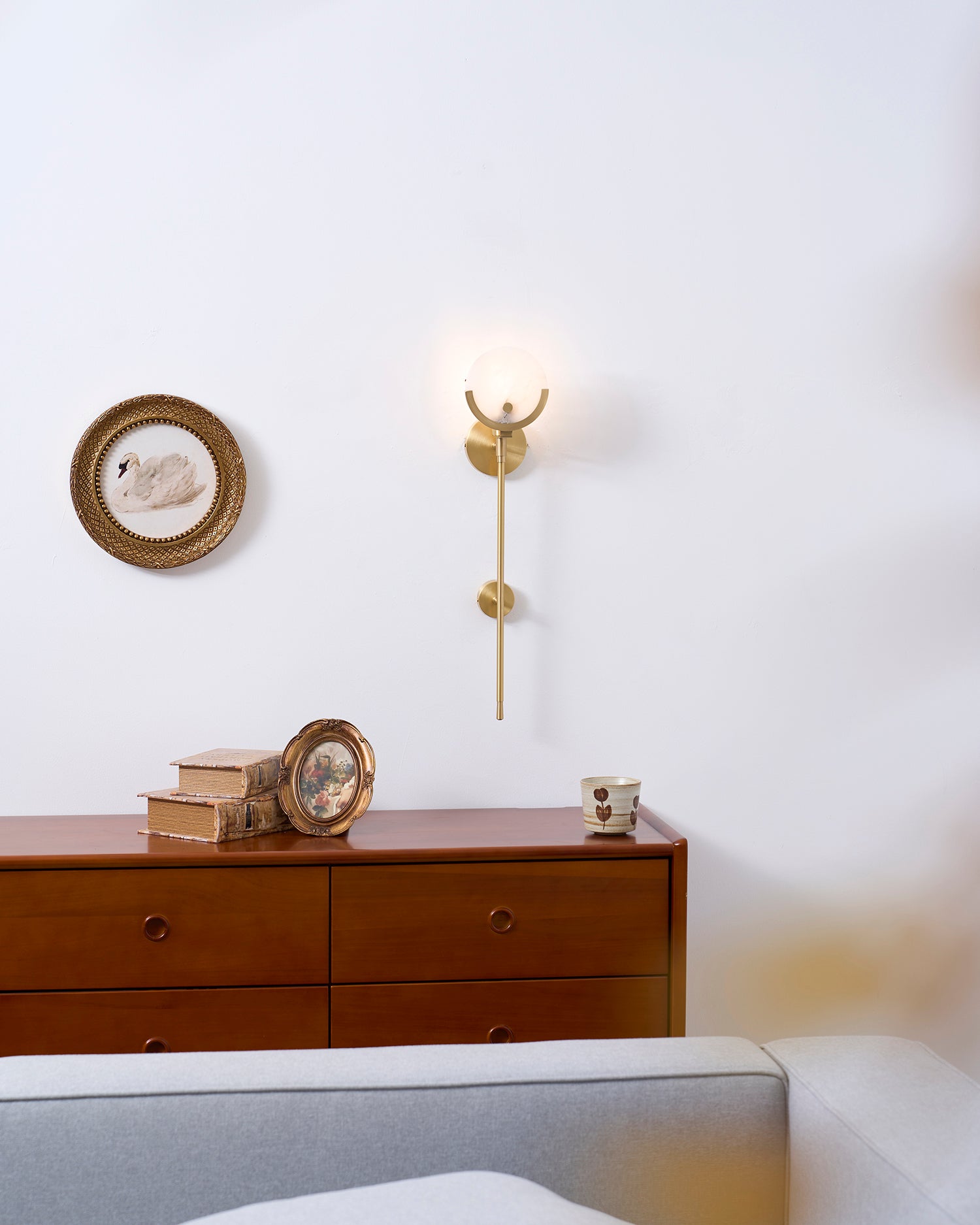Ava Brass Alabaster Wall Lamp