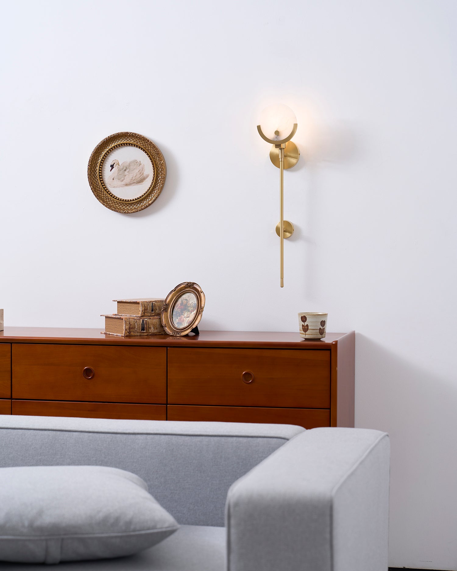 Ava Brass Alabaster Wall Lamp