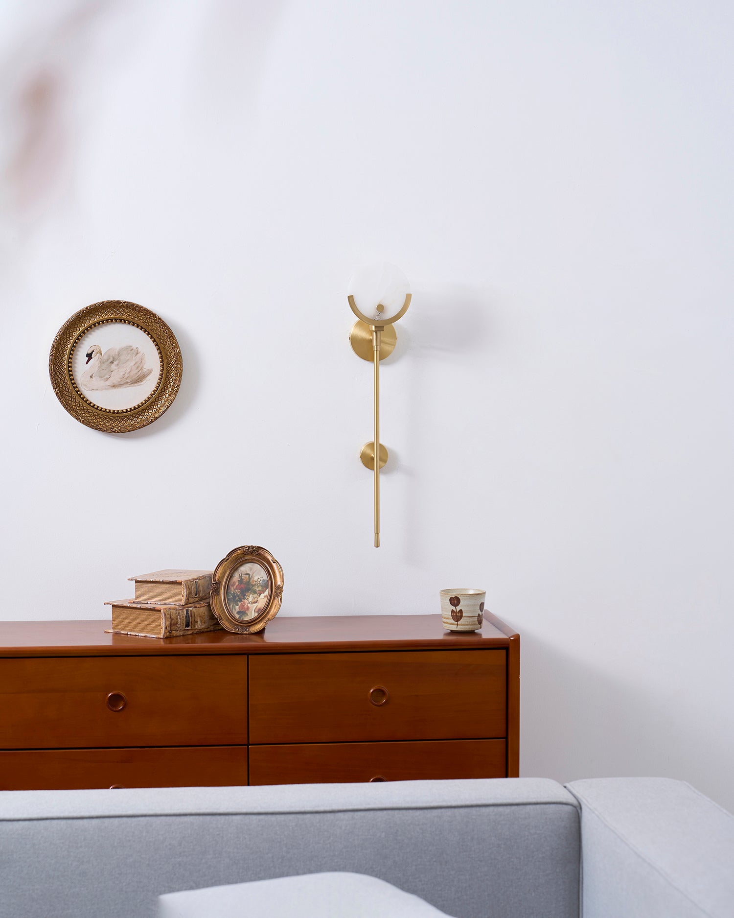 Ava Brass Alabaster Wall Lamp