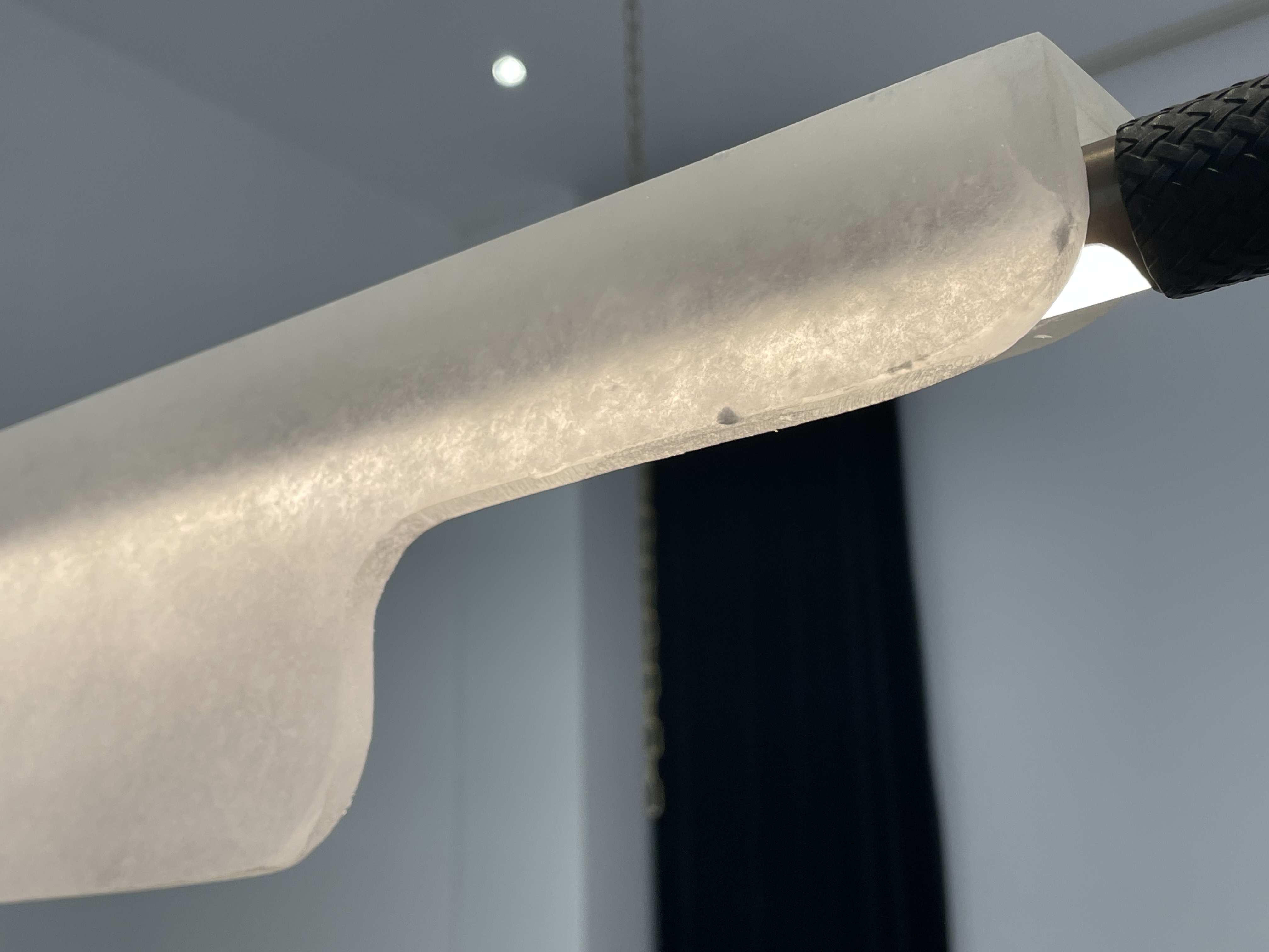 Casailighting Linear Alabaster & Brass Pendant Light