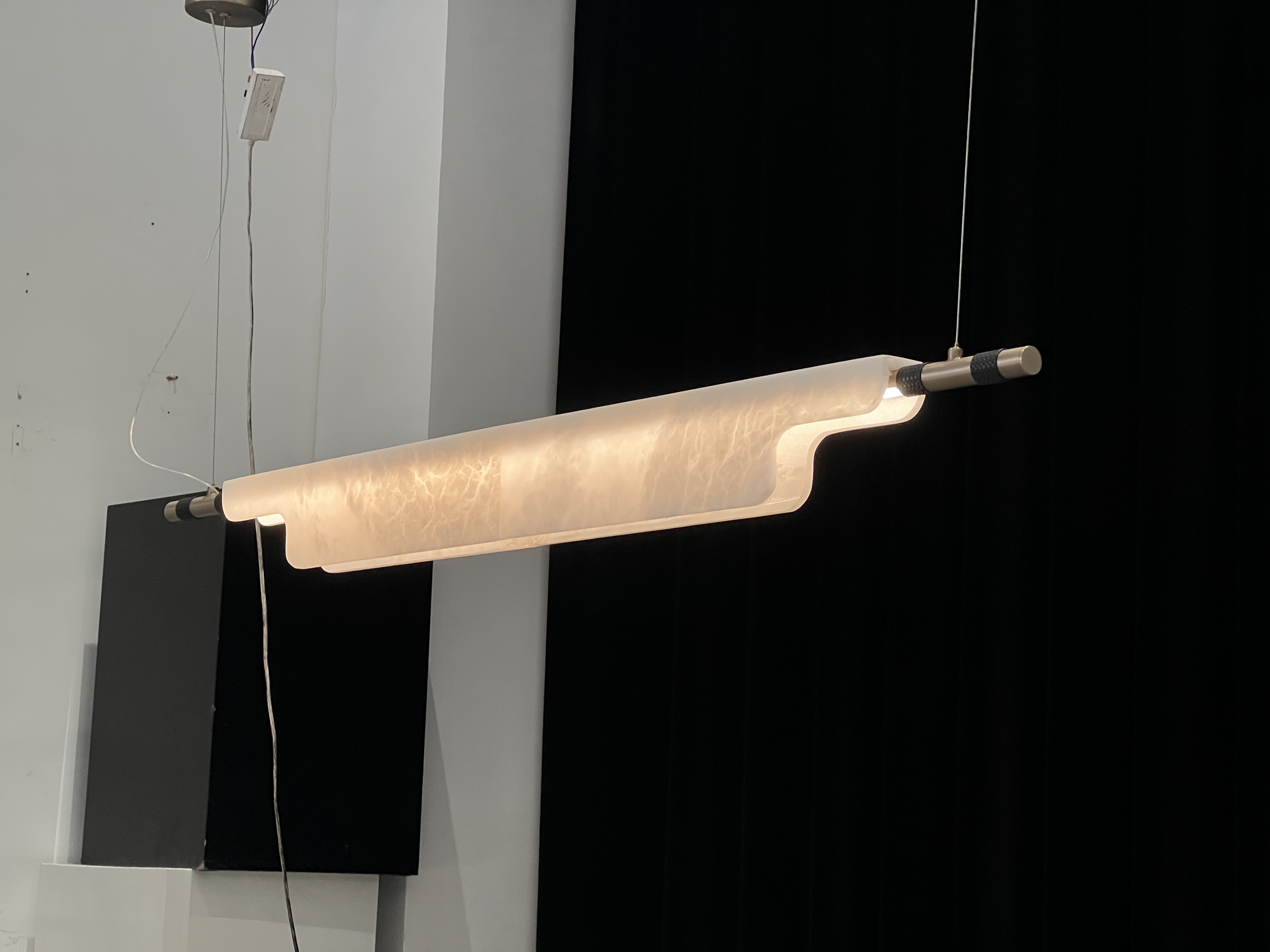 Casailighting Linear Alabaster & Brass Pendant Light