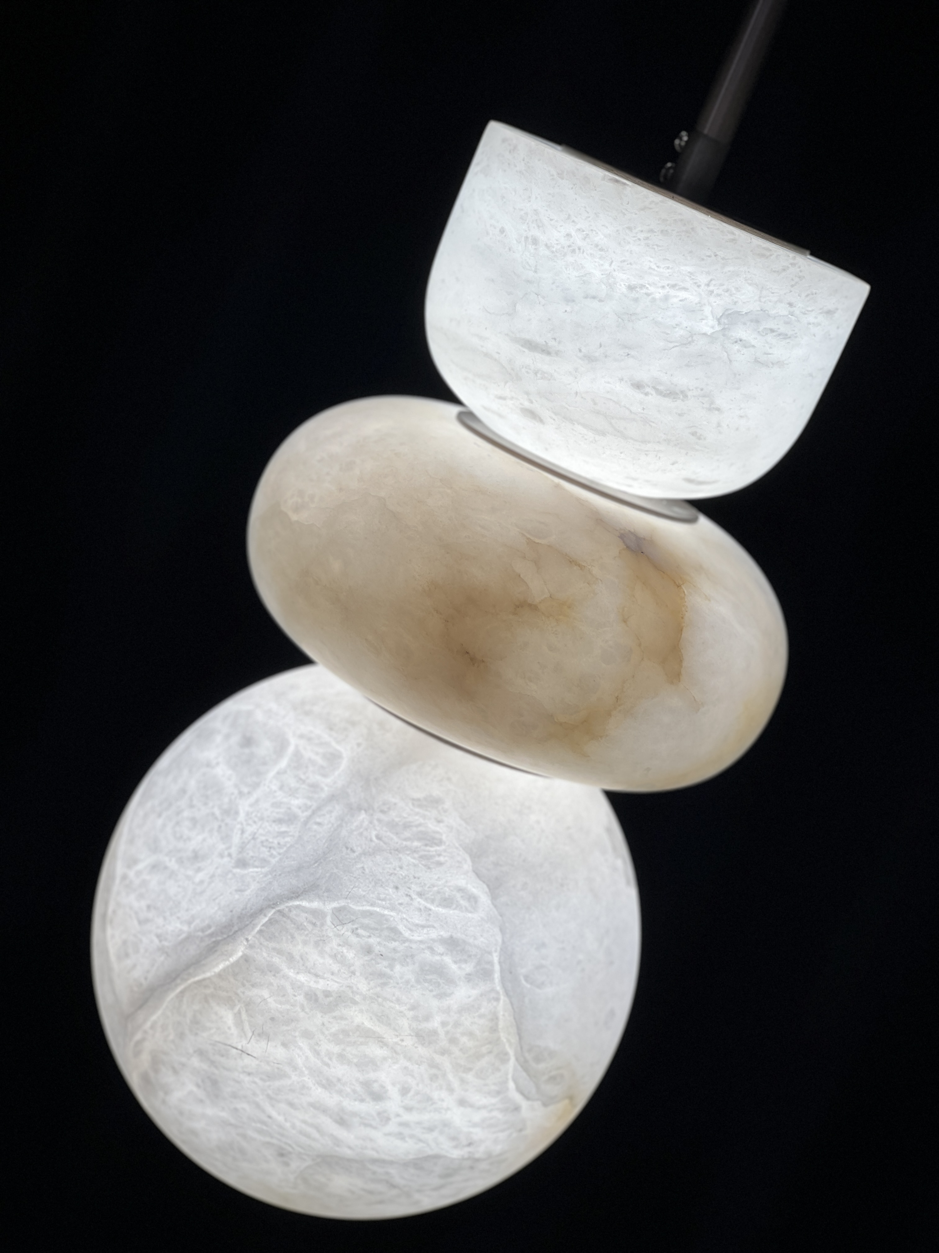 Casailighting 「Stacked Stones」Triple Tier Alabaster & Brass Pendant Light