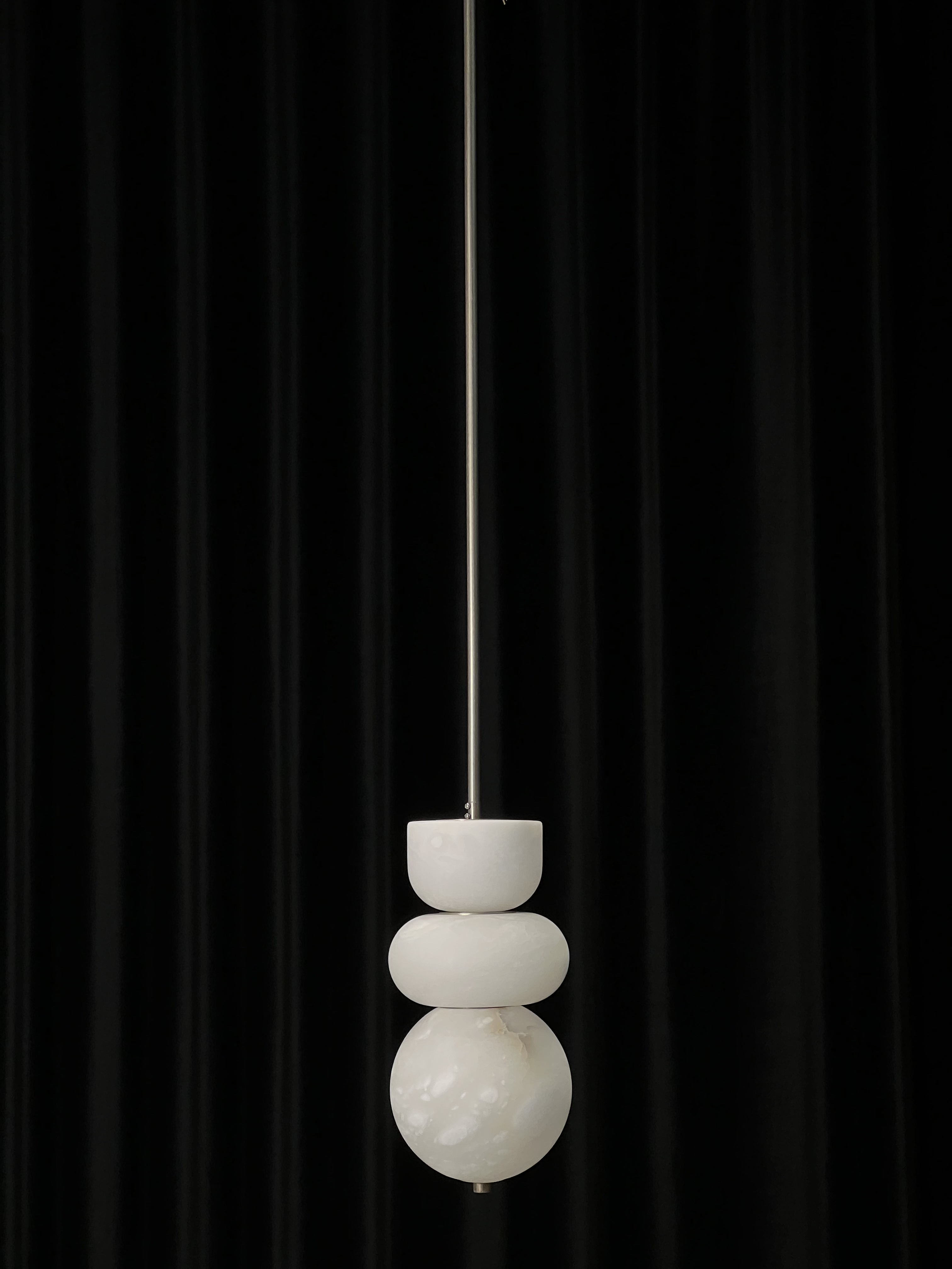 Casailighting 「Stacked Stones」Triple Tier Alabaster & Brass Pendant Light