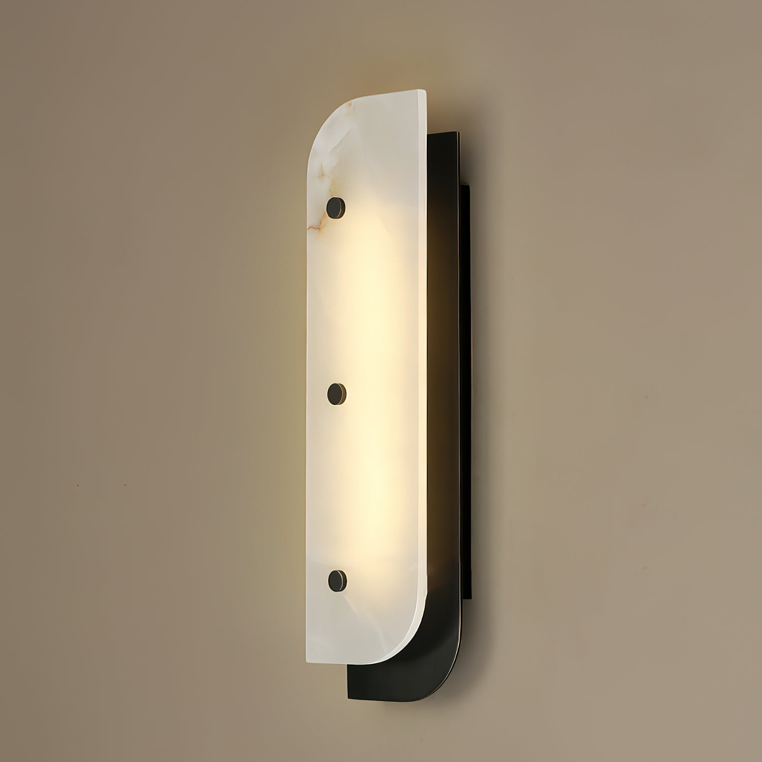 Elaris Alabaster Wall Lamp