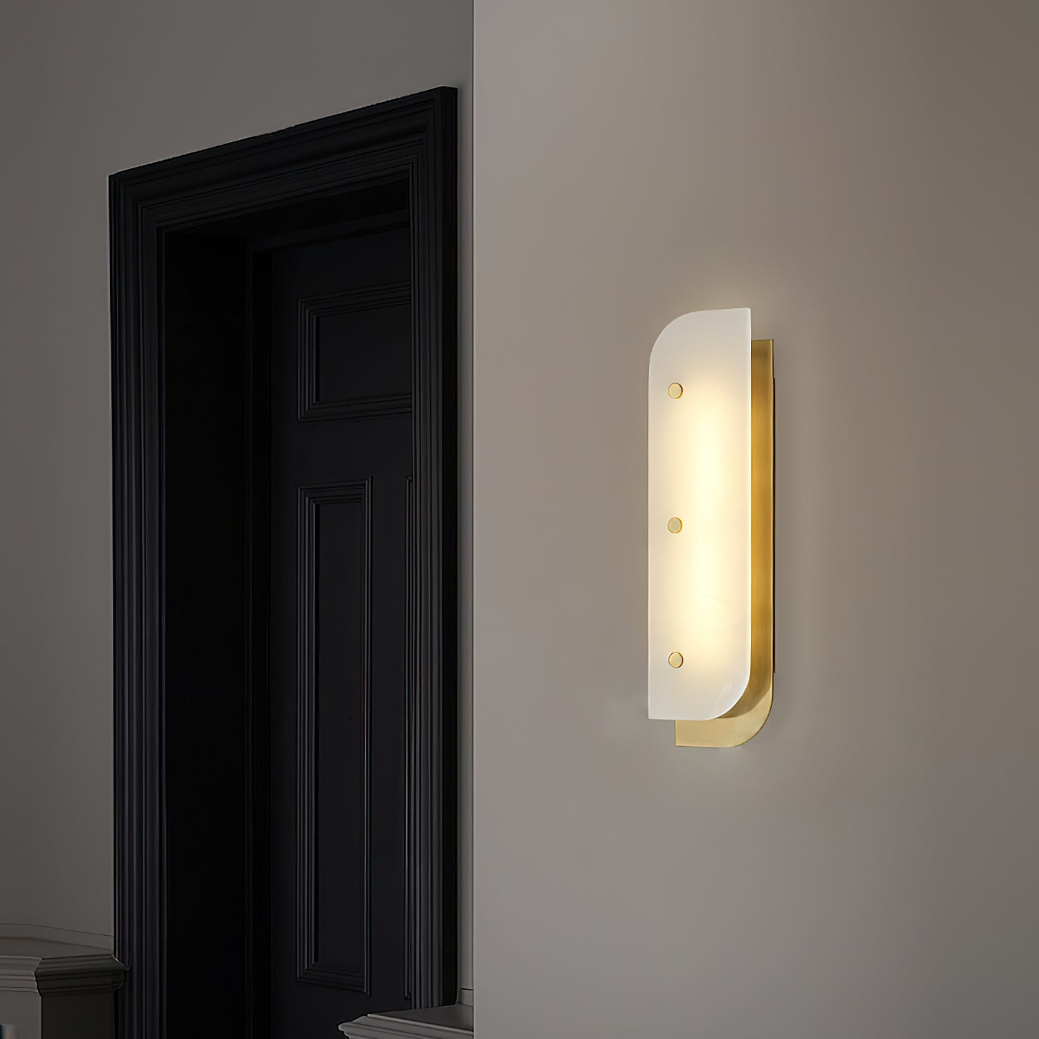 Elaris Alabaster Wall Lamp