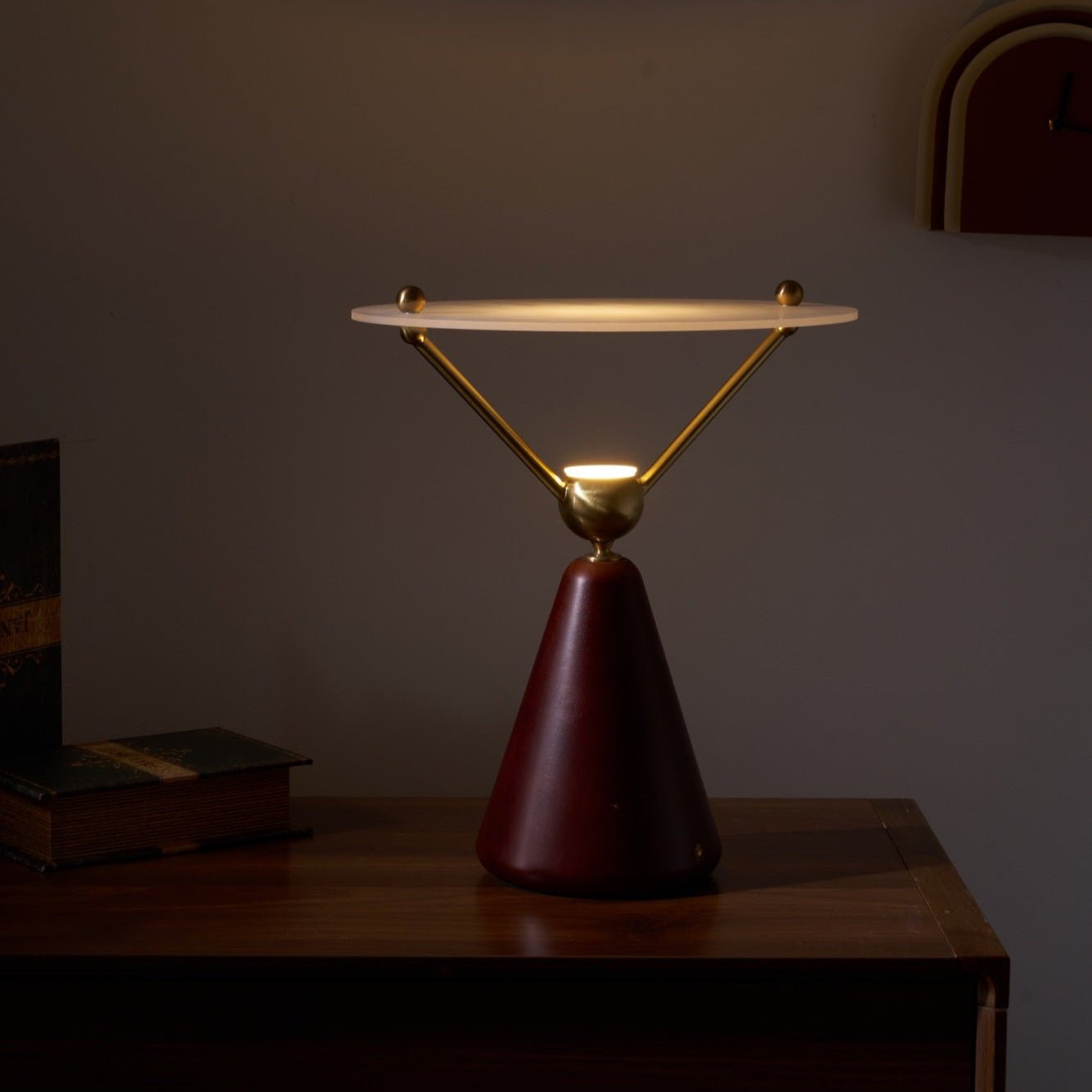 Equoray Table Lamp