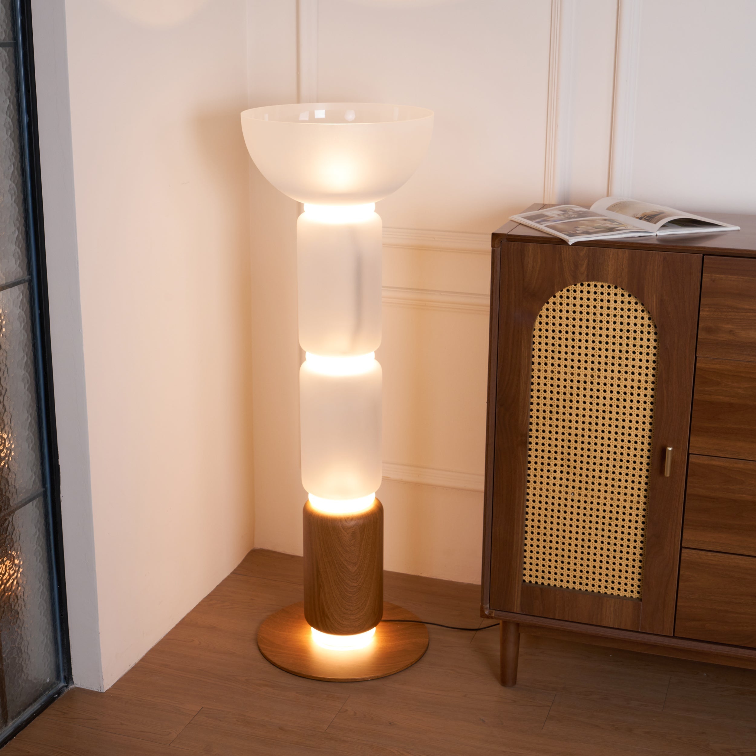 Ficupala Floor Lamp