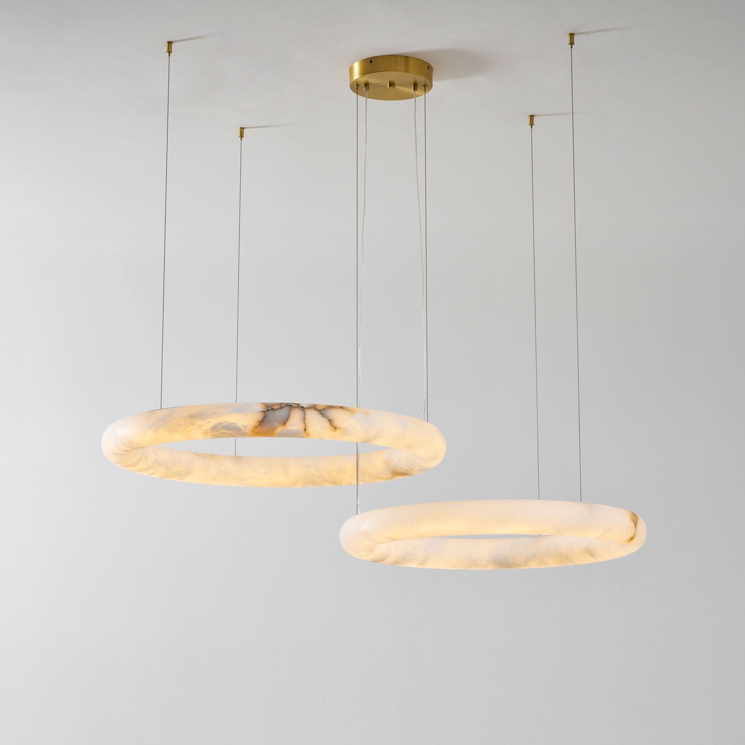 Halo di Pietra Alabaster Chandelier