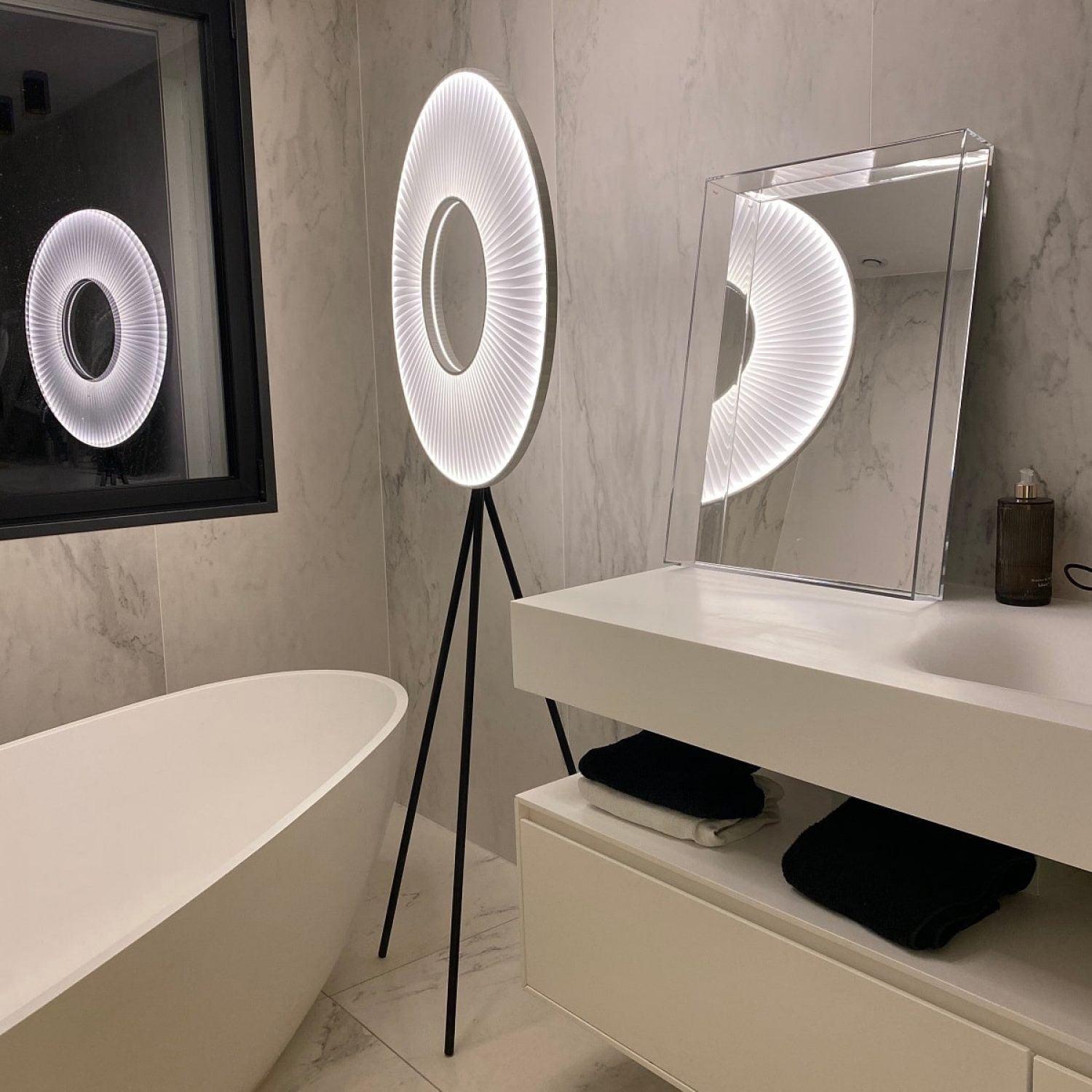 Vespera Floor Lamp