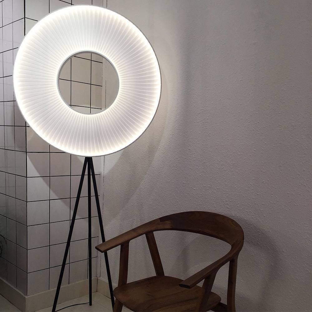 Vespera Floor Lamp