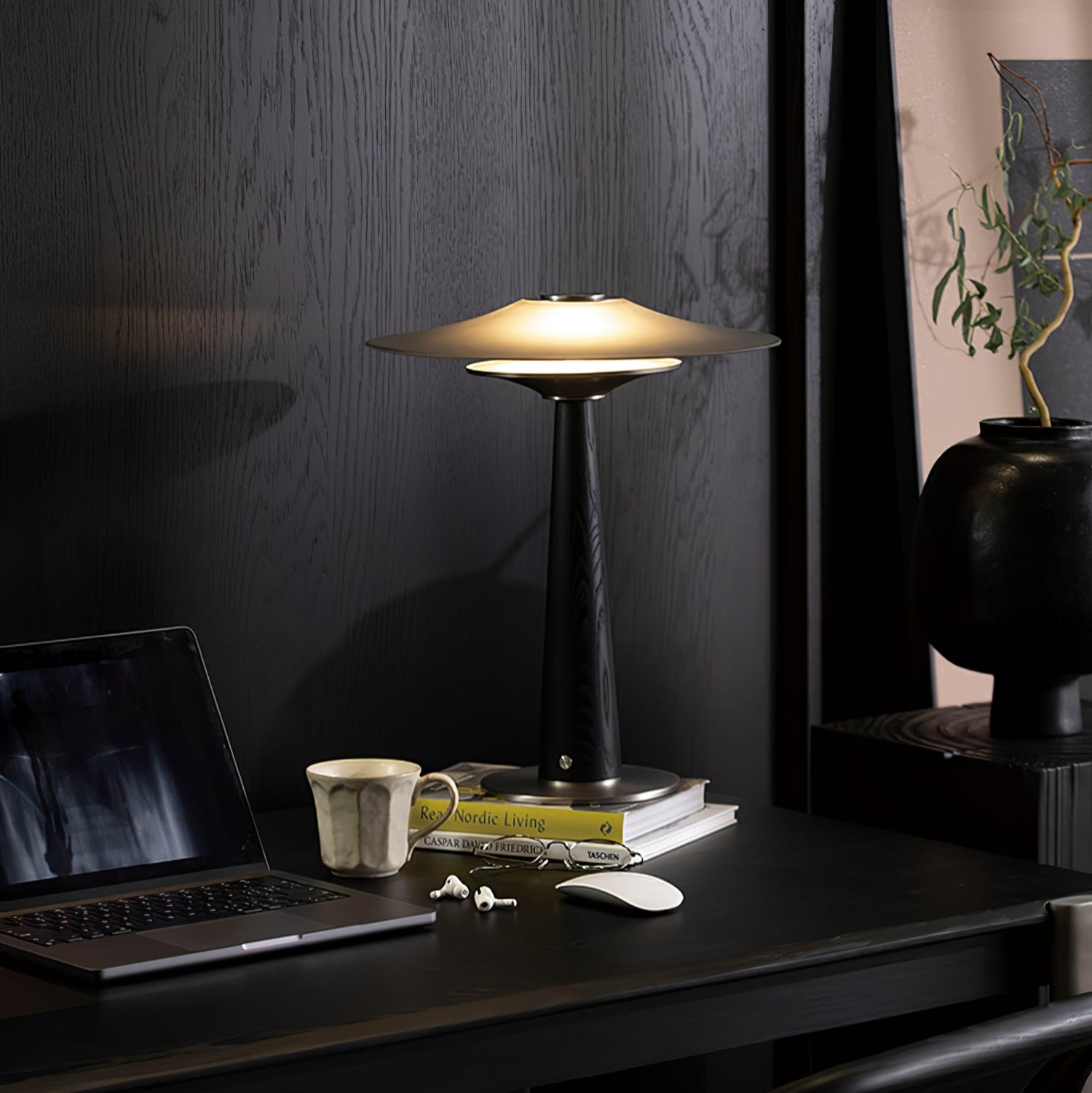 Kizu Peak Table Lamp
