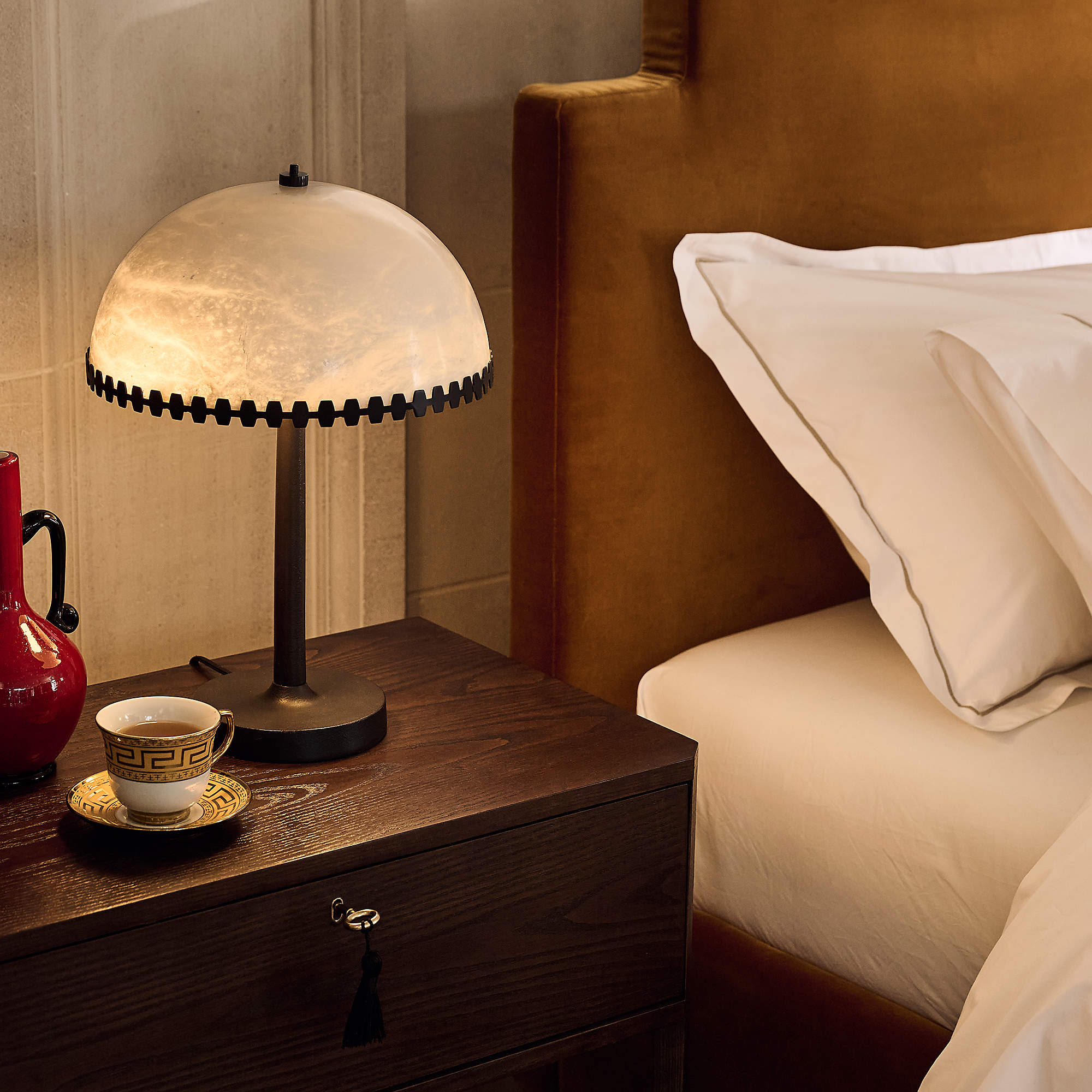 Lunarra Dome Alabaster Table Lamp