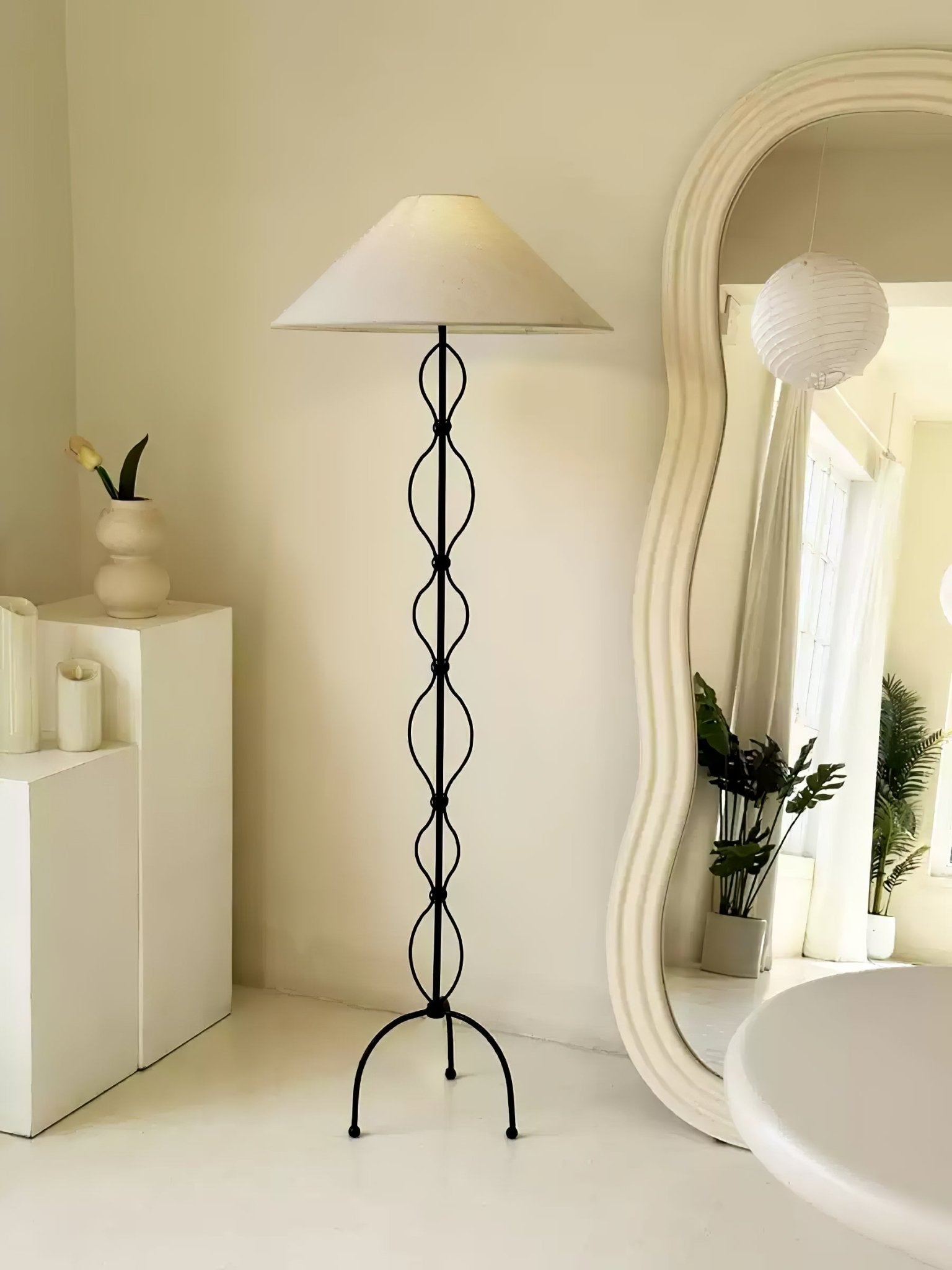 Minimalist Iron Twist Floor Lamp