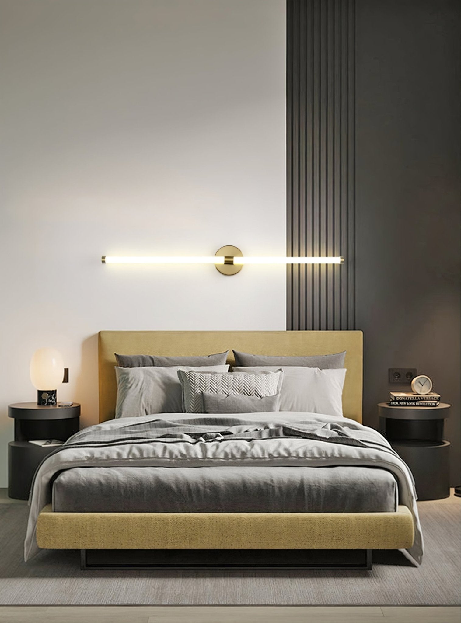 Minimalist Vertical Wall Sconce