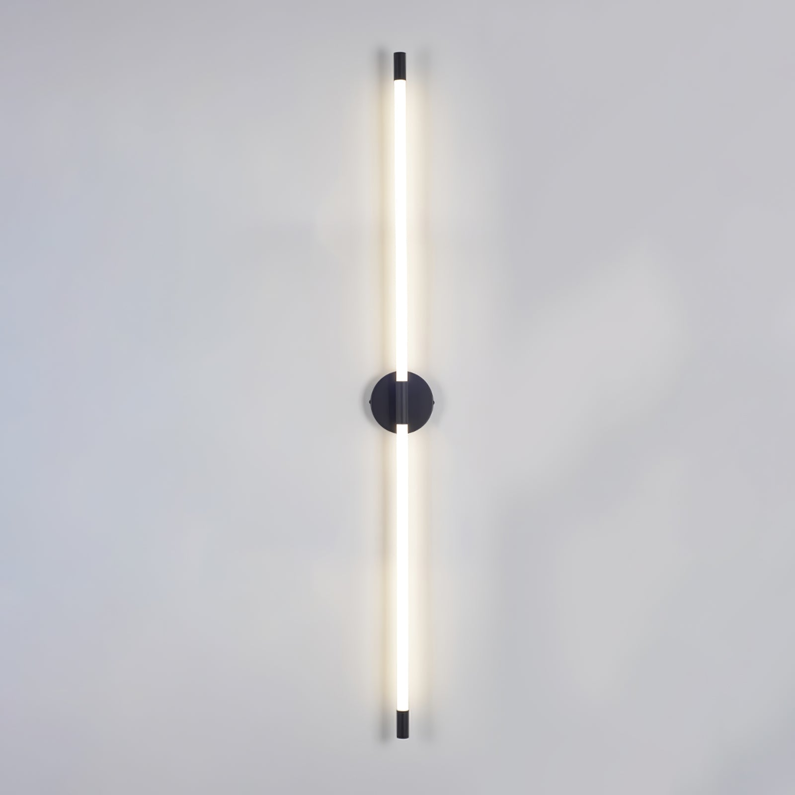 Minimalist Vertical Wall Sconce