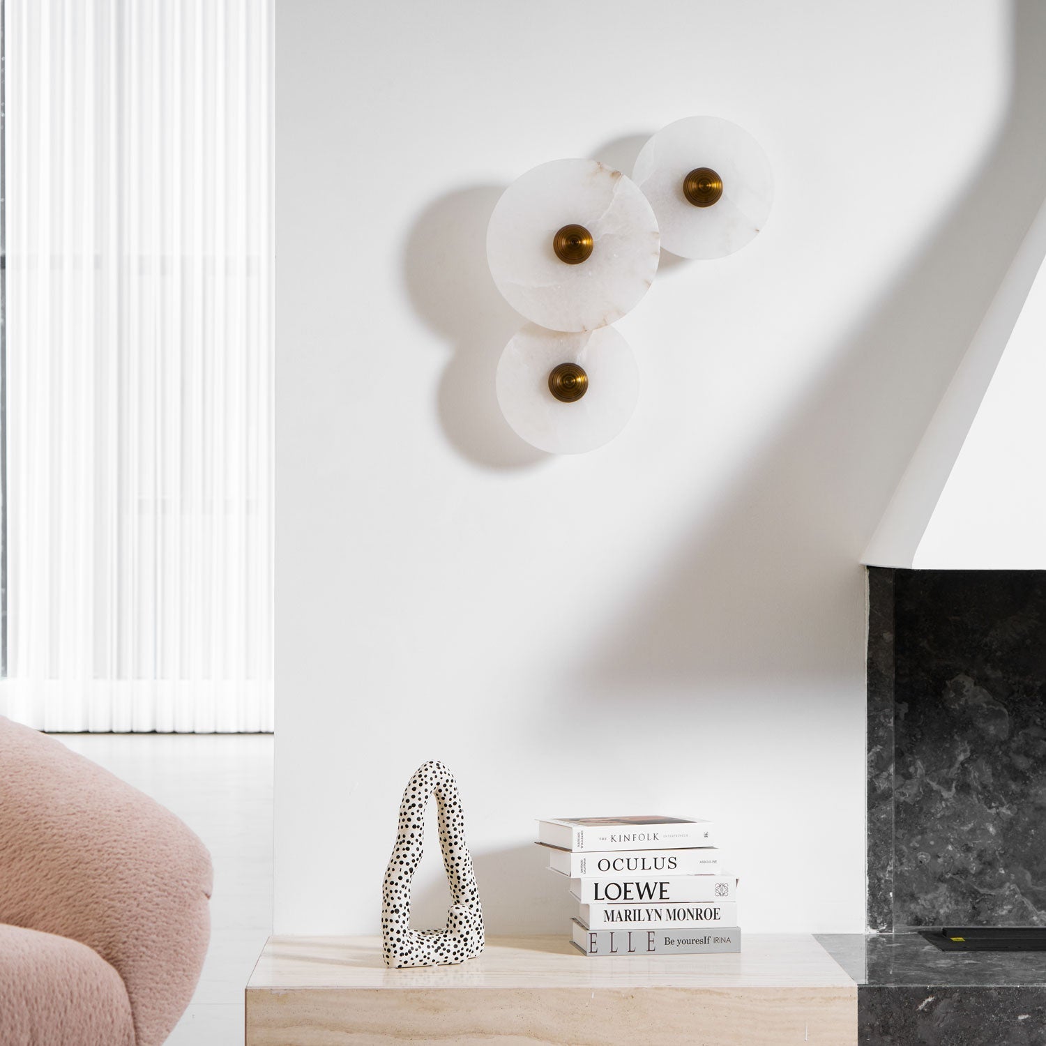 Nayra Alabaster Wall Lamp