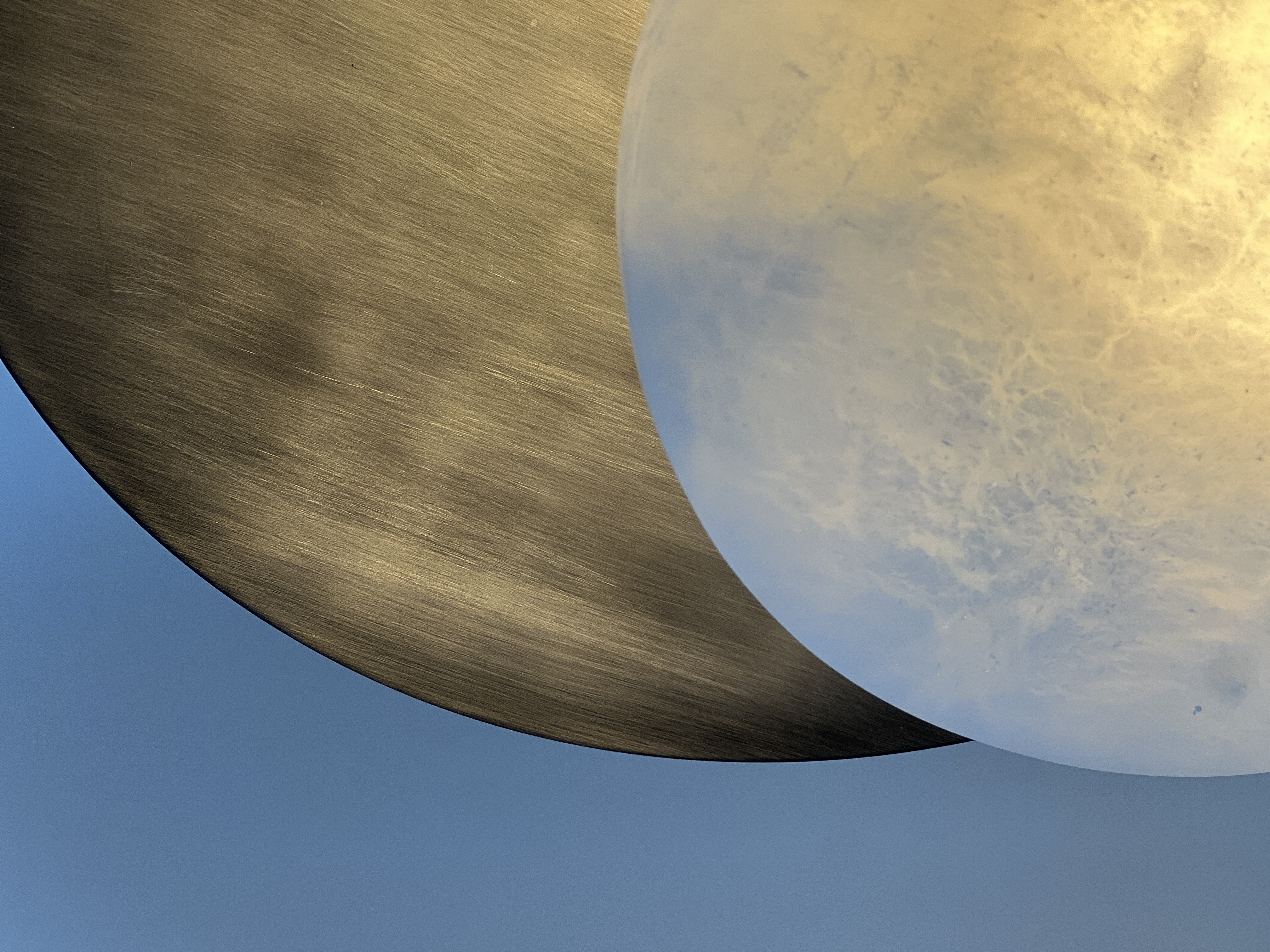 CASA Lighting Orbital Alabaster Table Lamp | Black & Brass Organic Sculpture