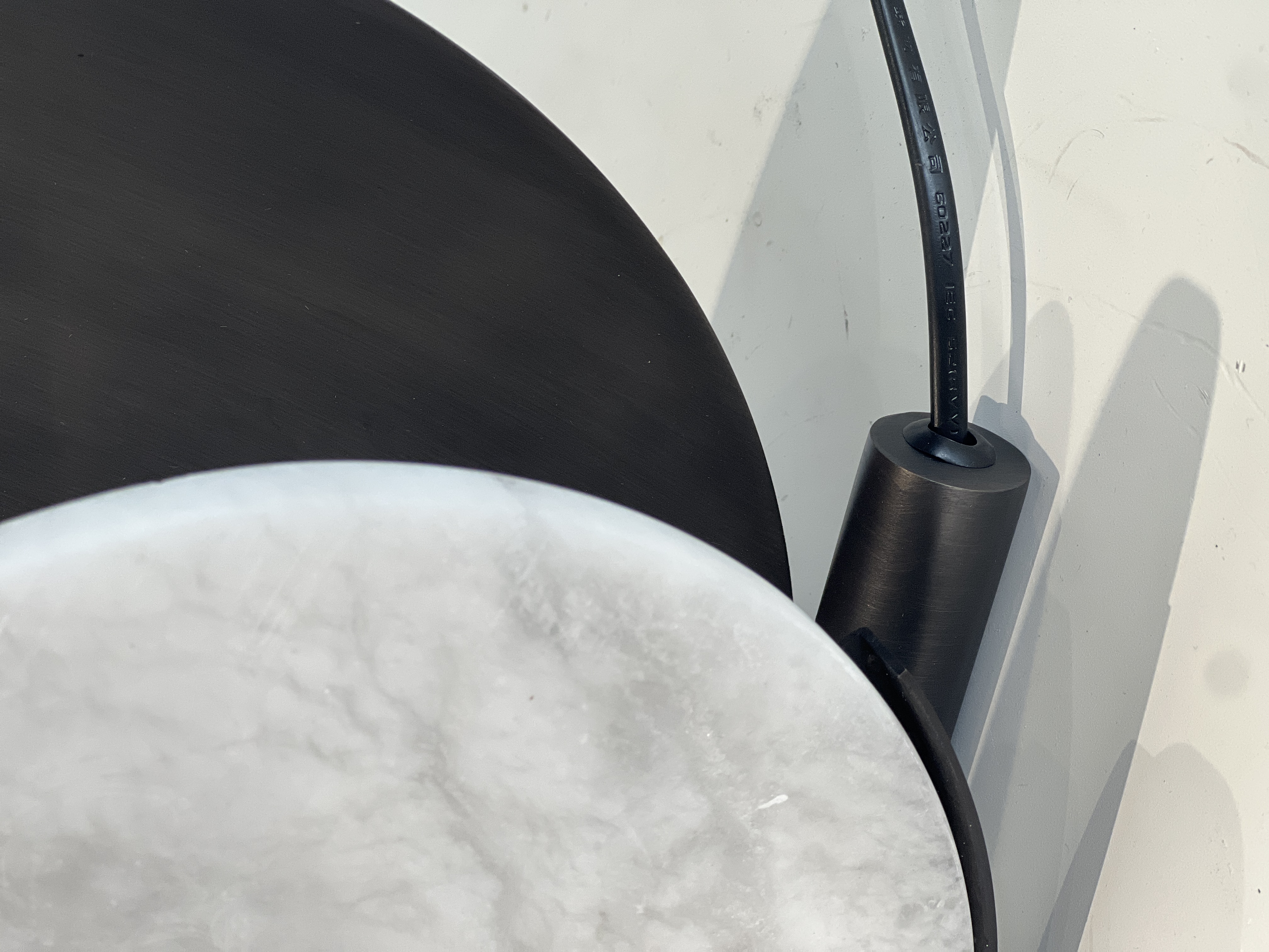 CASA Lighting Orbital Alabaster Table Lamp | Black & Brass Organic Sculpture