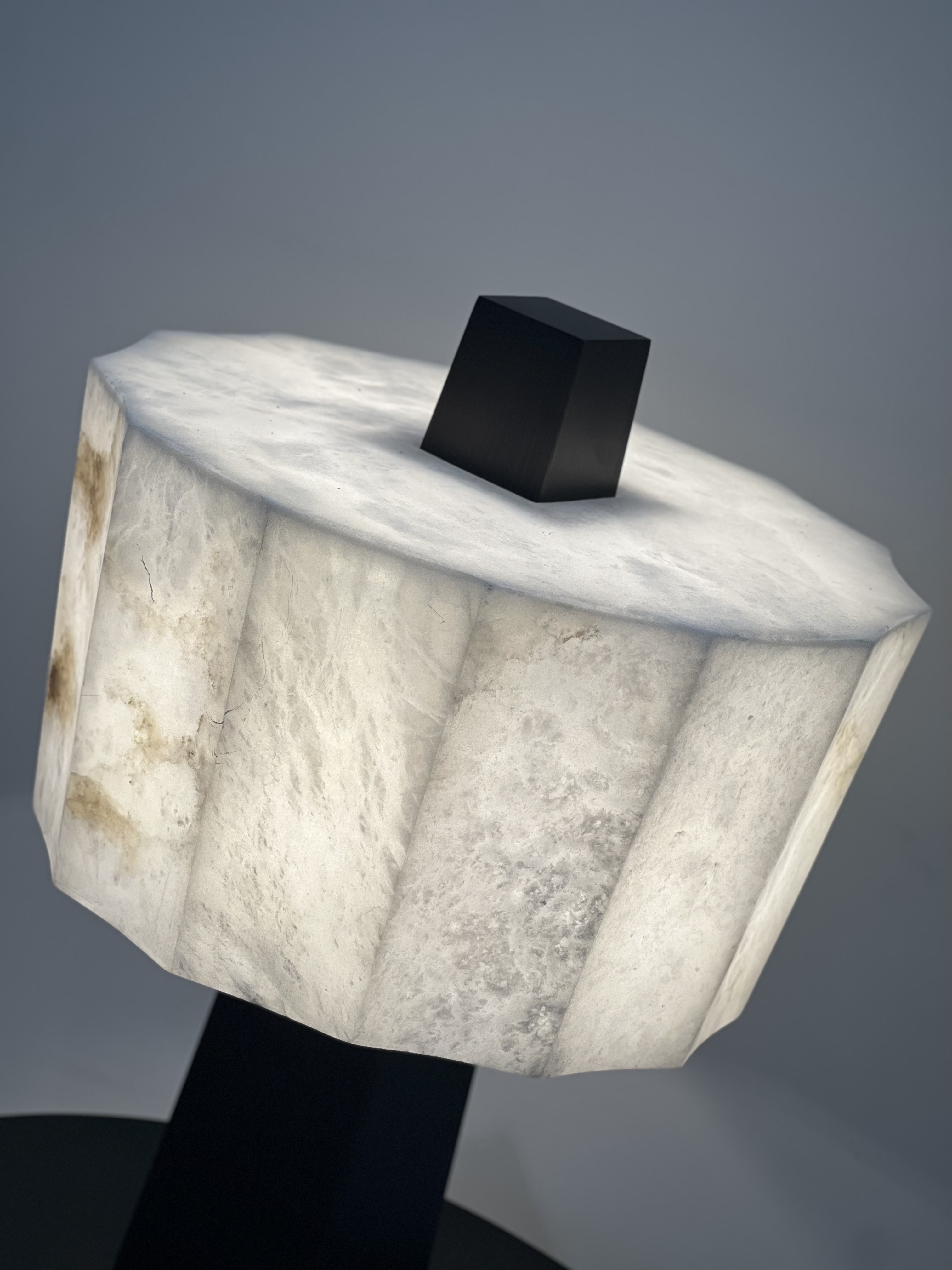 CASA Lighting Pantheon Alabaster Table Lamp | Black Metal & Natural Stone