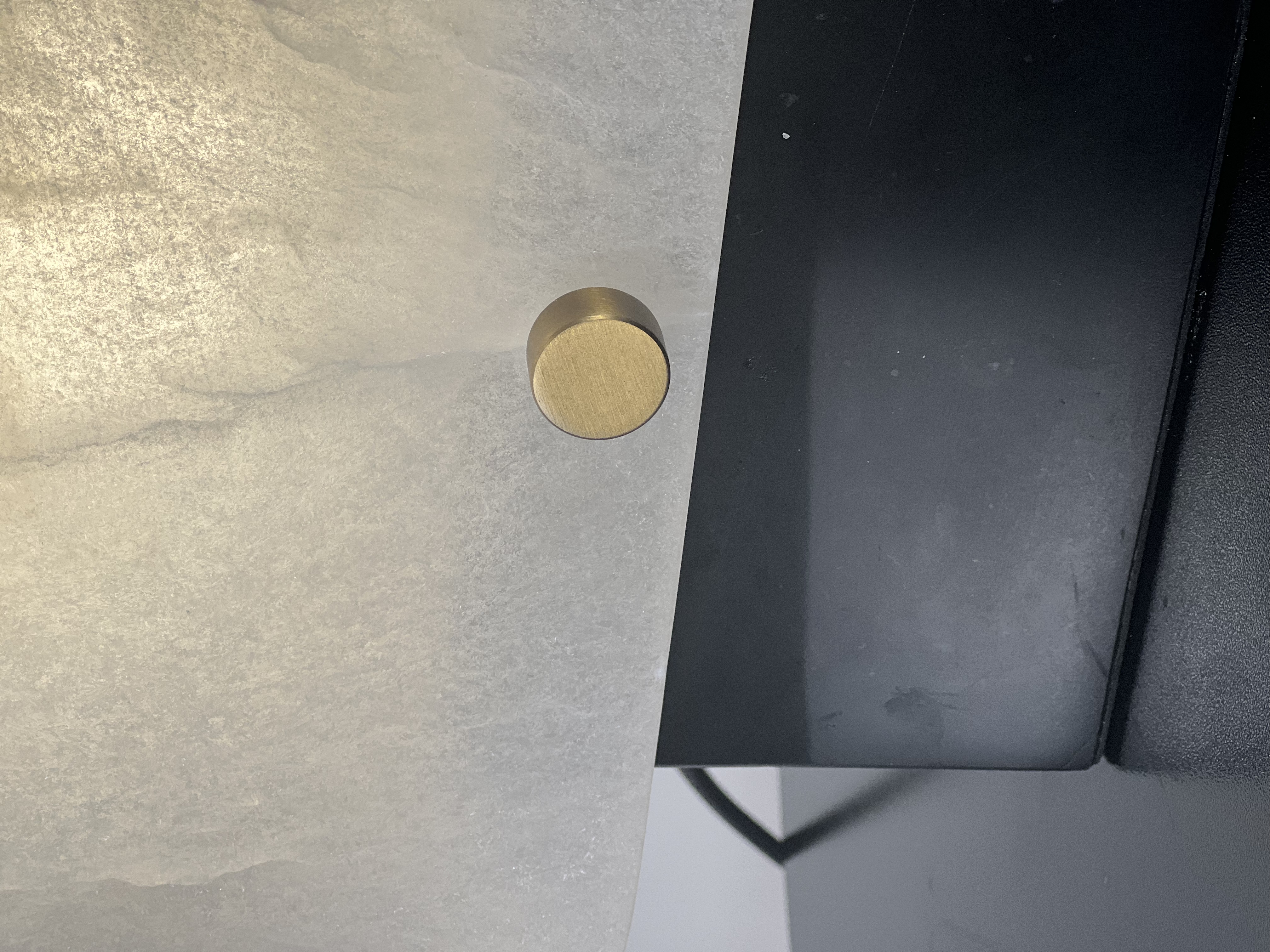 CASA Lighting Altai Alabaster Table Lamp | Black & Brass Organic Statement