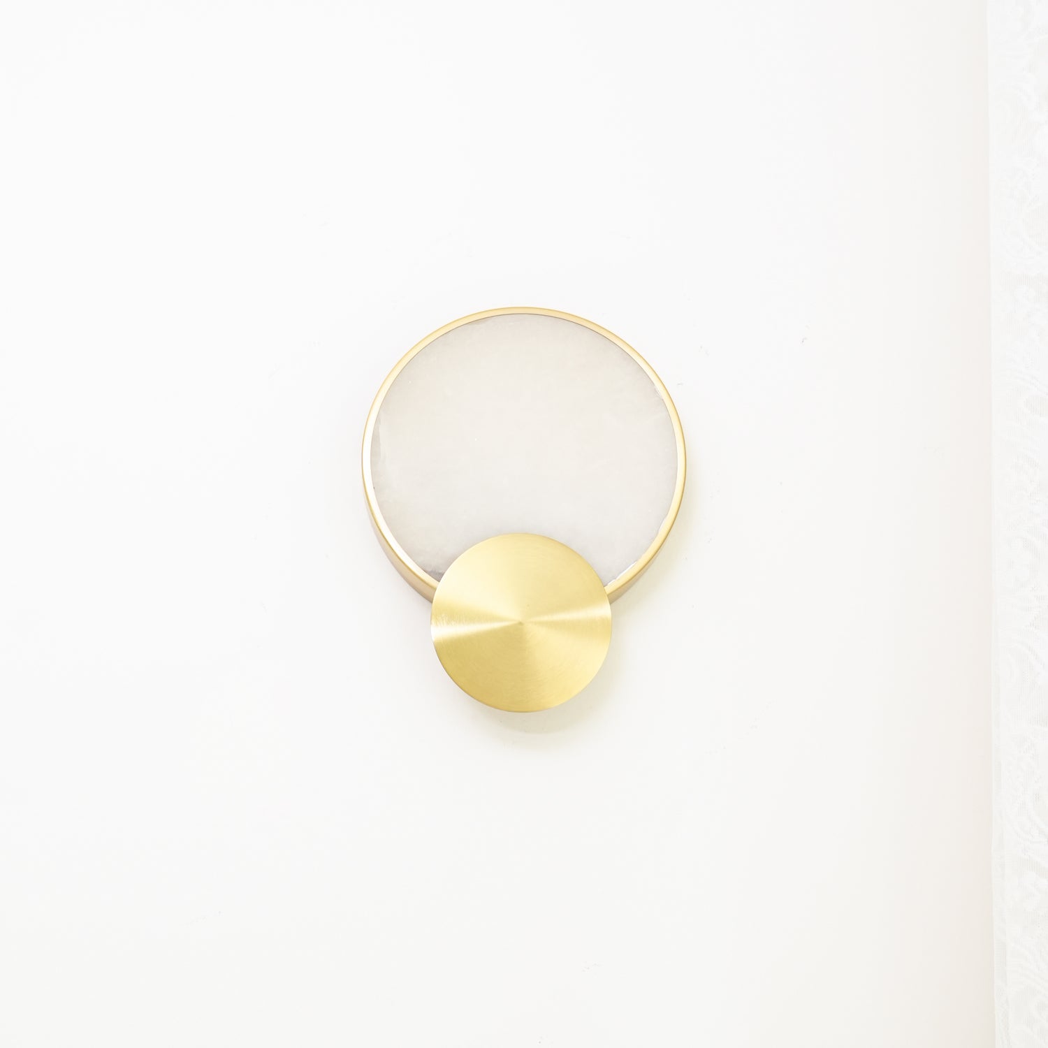 Terra Svet Alabaster Wall Lamp