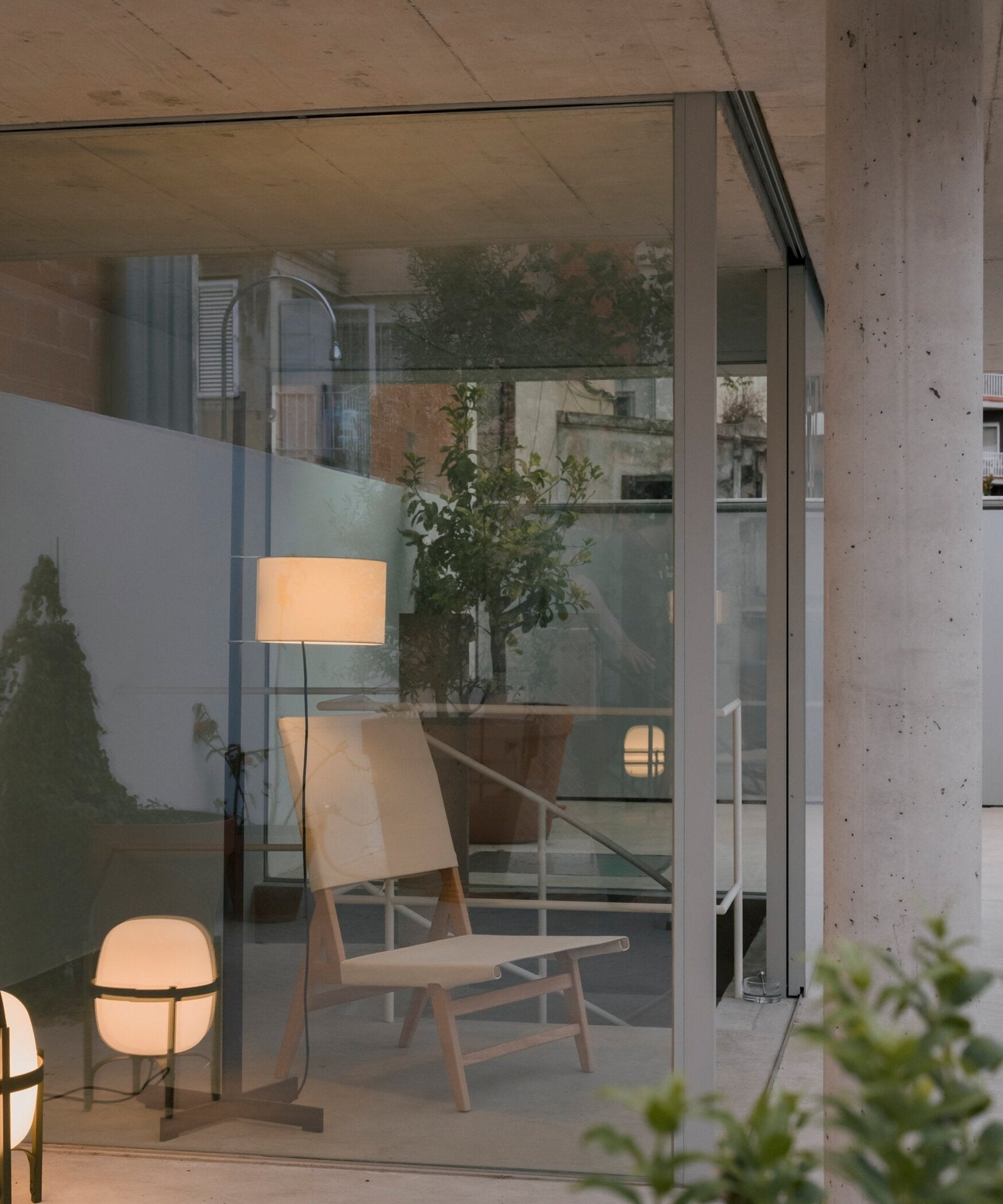Wood Tmm Floor Lamp