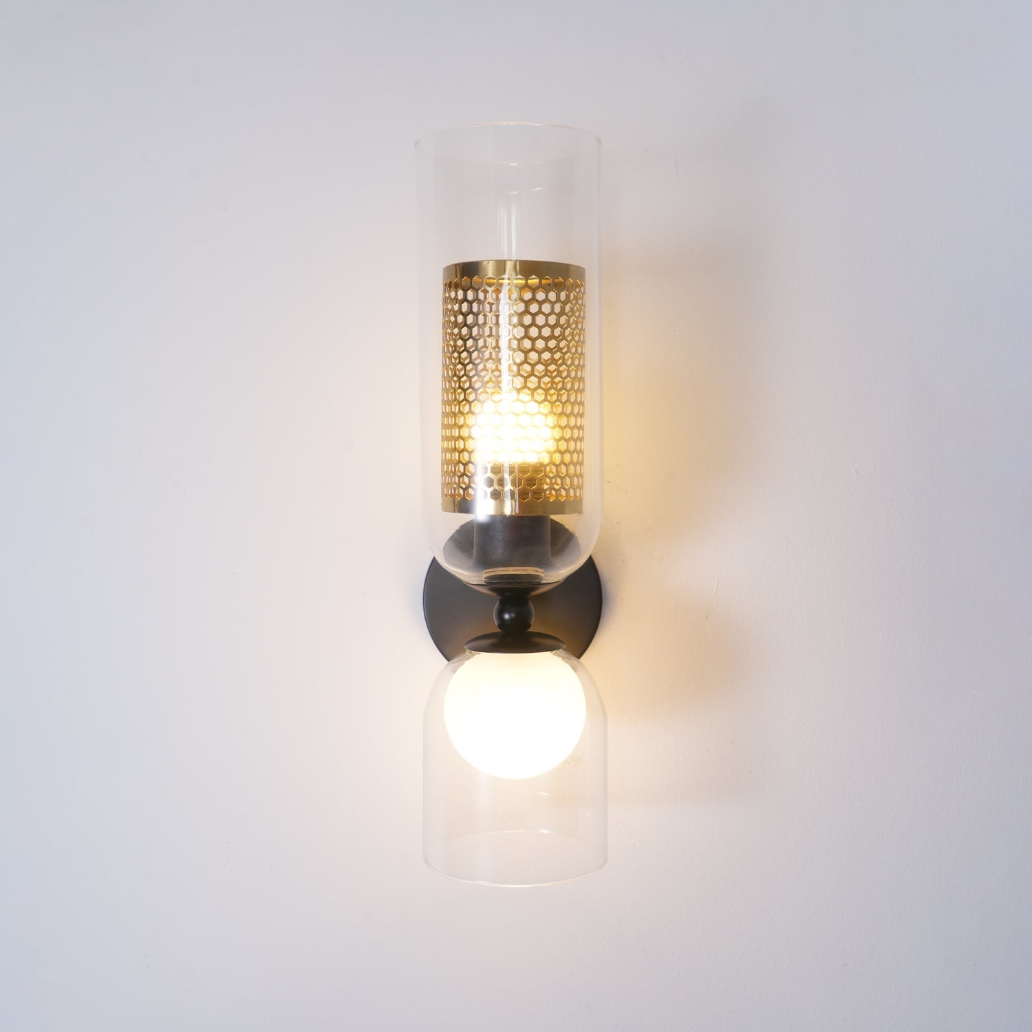 Zachary Wall Lamp
