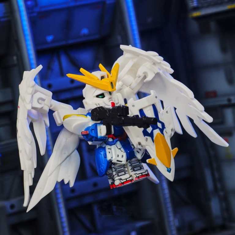 Winged Cosmic Battle Mecha Minifigure