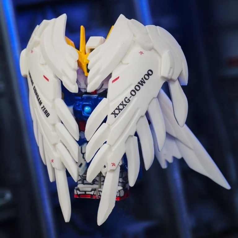 Winged Cosmic Battle Mecha Minifigure