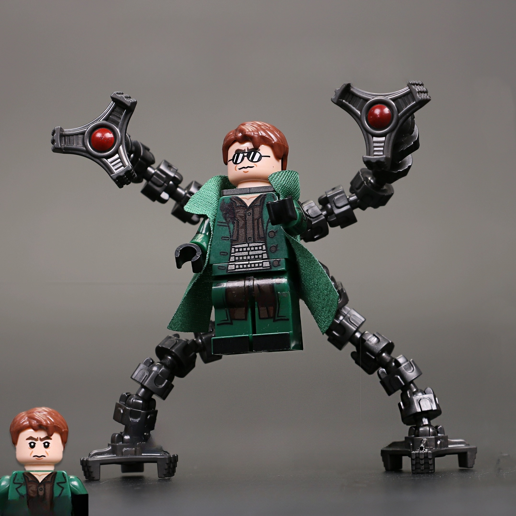Four-Arm Mech Tentacle Scientist Mass Production Version
