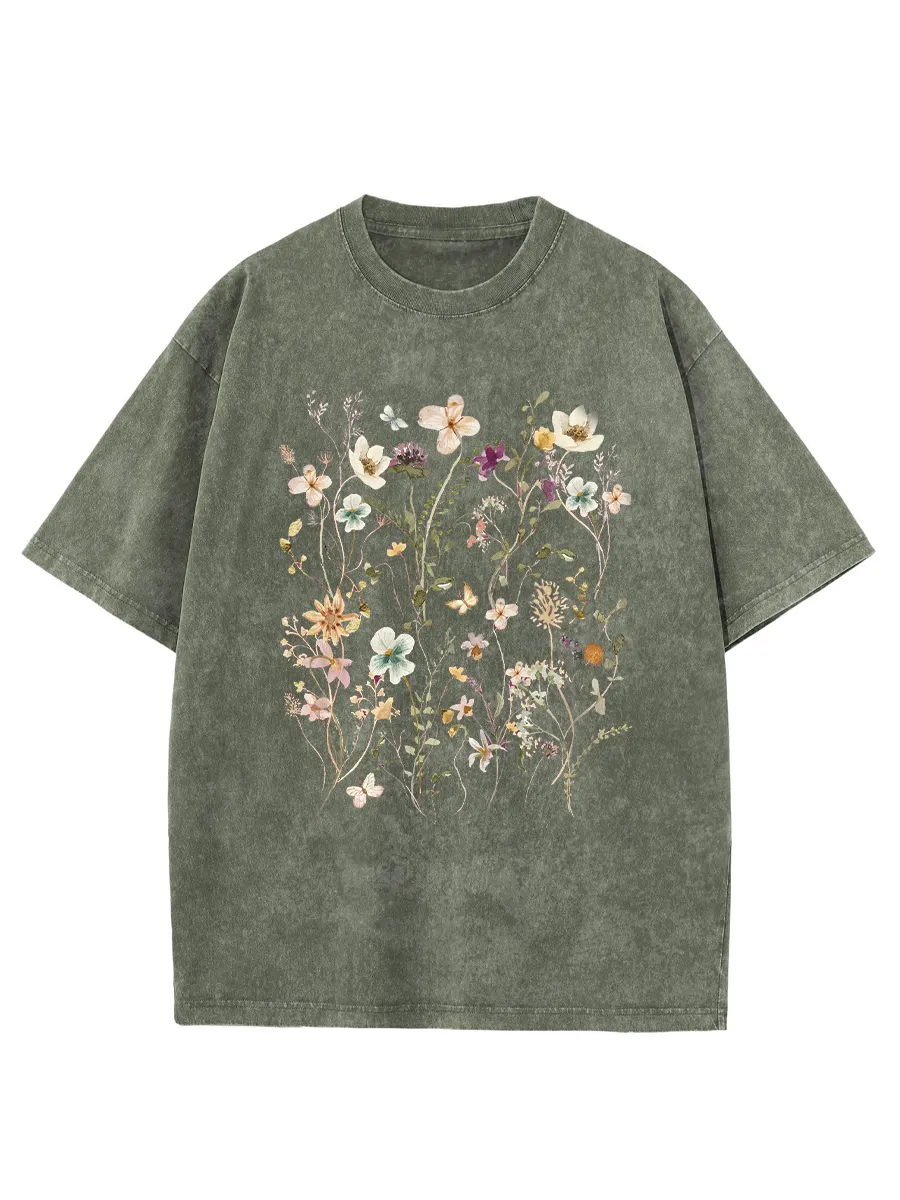 Plus Size Boho Wildflowers Cottagecore Washed T-Shirt