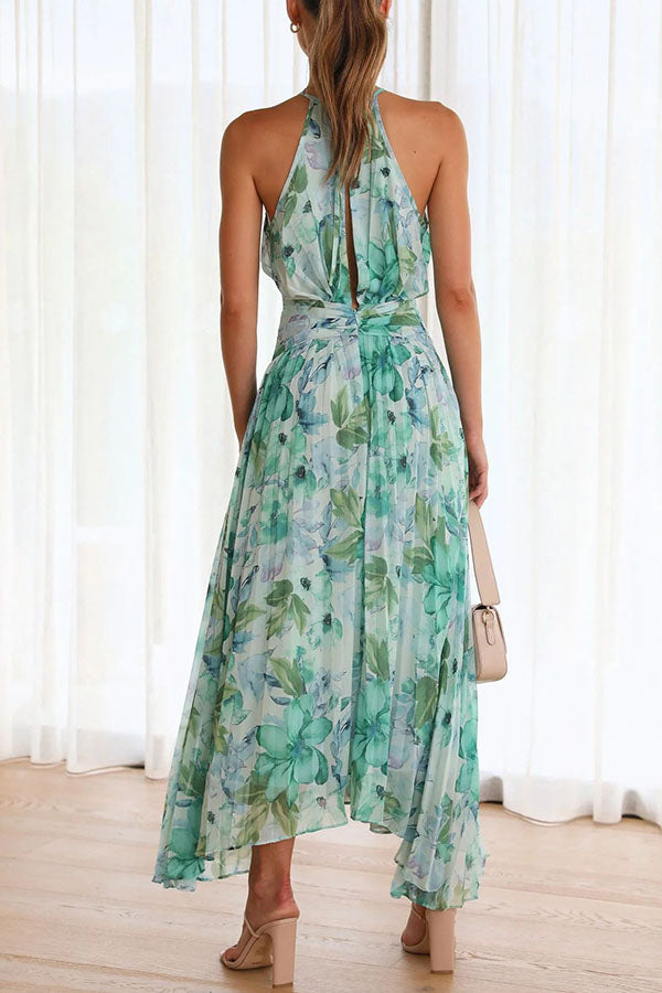 Midi-Kleid mit floralem Muster, Cut-out-Ausschnitt und Plissee-Design