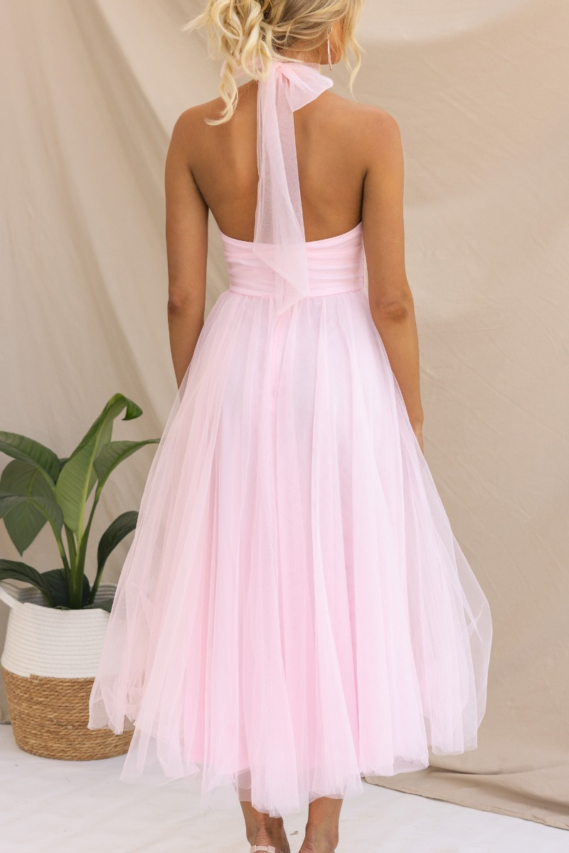 Fairy Vibes Tylle Gathered Detail Halter Maxi šaty
