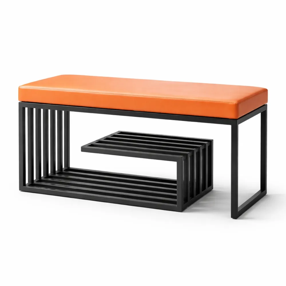 Panca imbottita moderna con gambe dorate e portascarpe