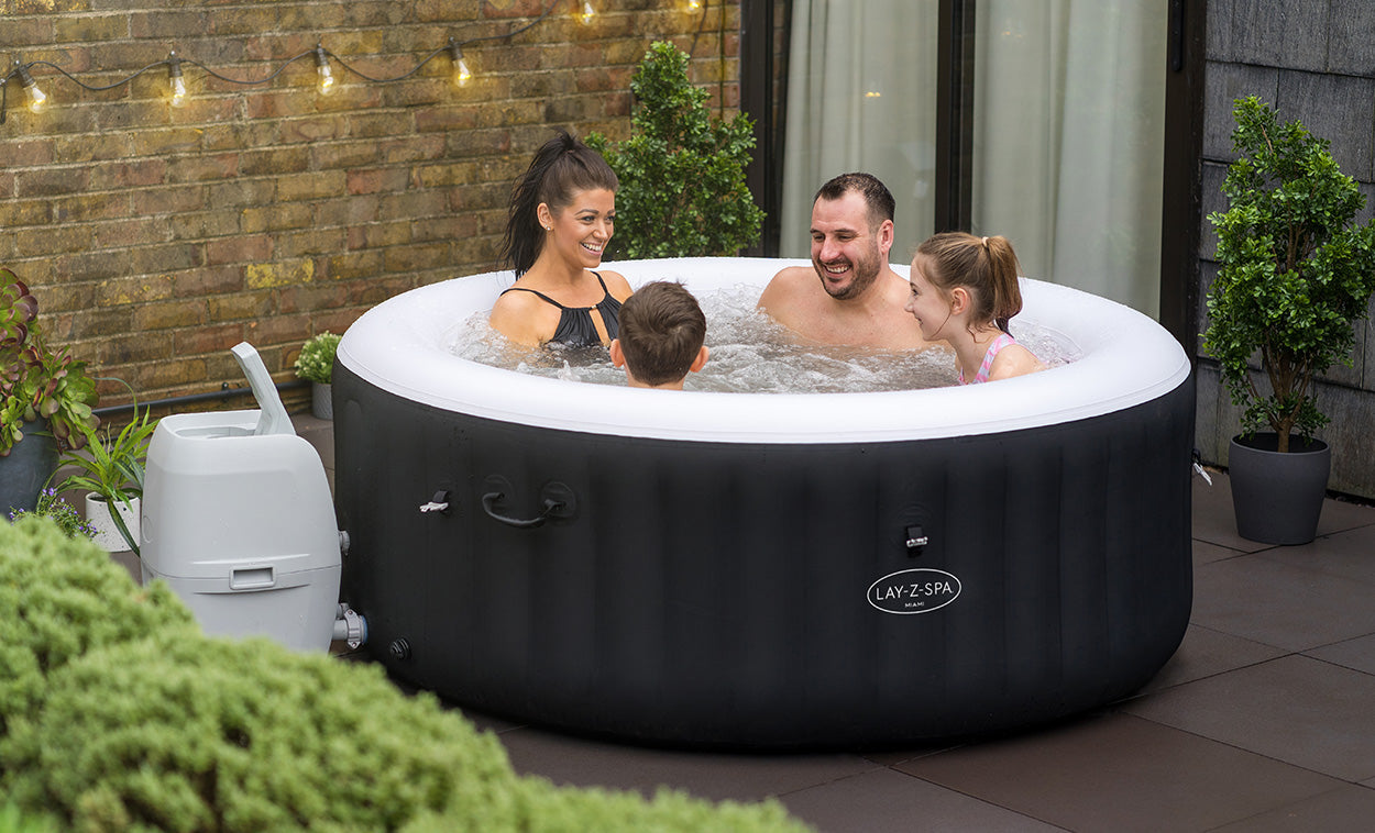 Miami AirJet inflatable spa in use