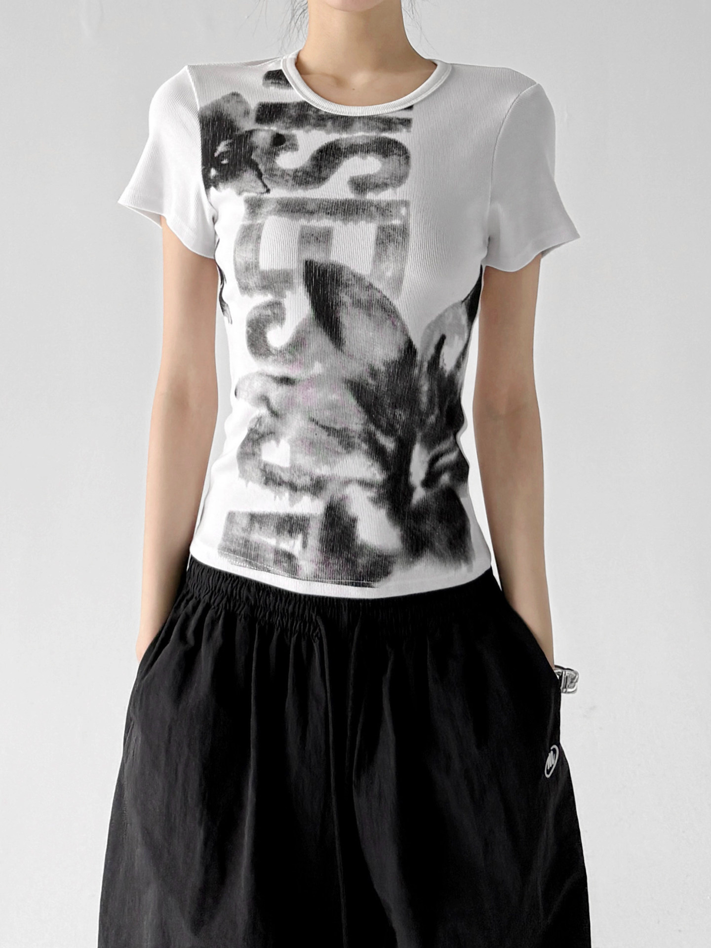 White Letter Print Cropped Slim Fit Short Sleeve Top