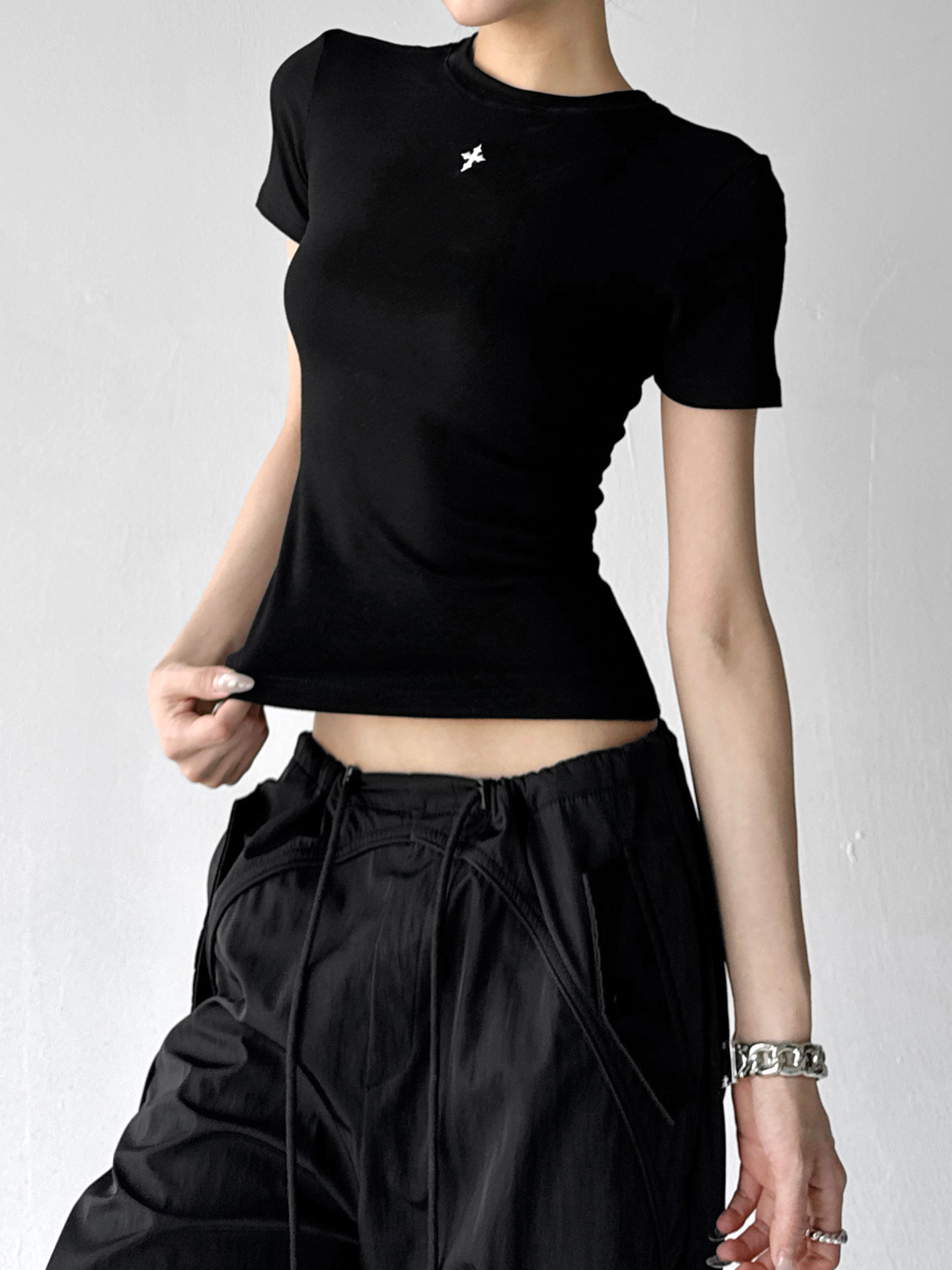 Black Slim Fit Basic Crew Neck Spicy Casual Short Sleeve Tee