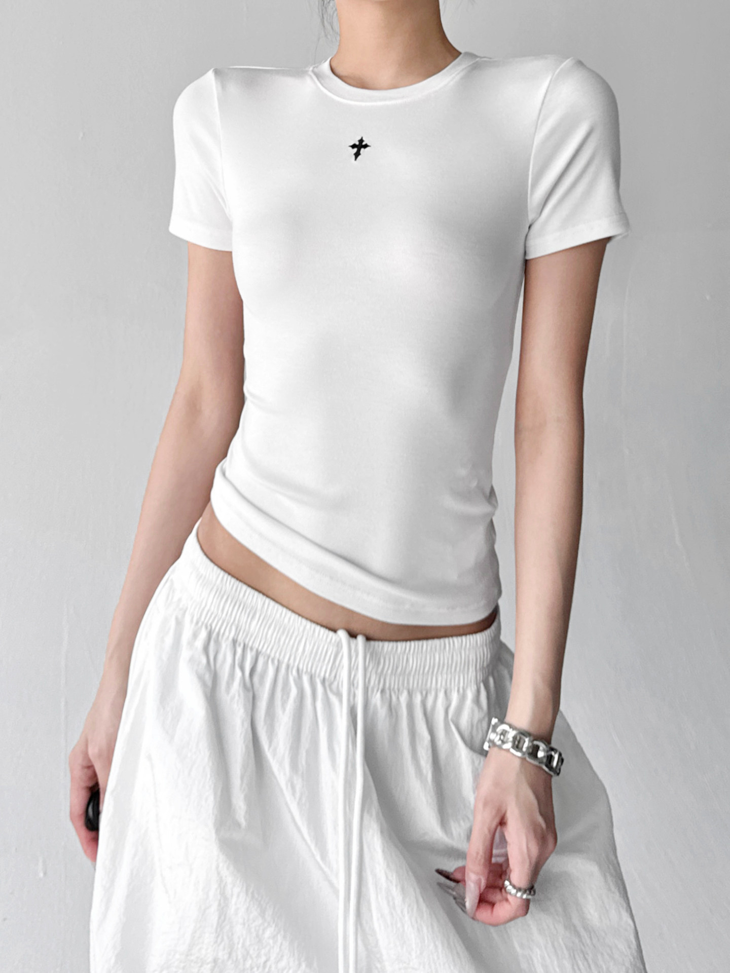 White Slim Fit Basic Crew Neck Spicy Casual Short Sleeve Tee