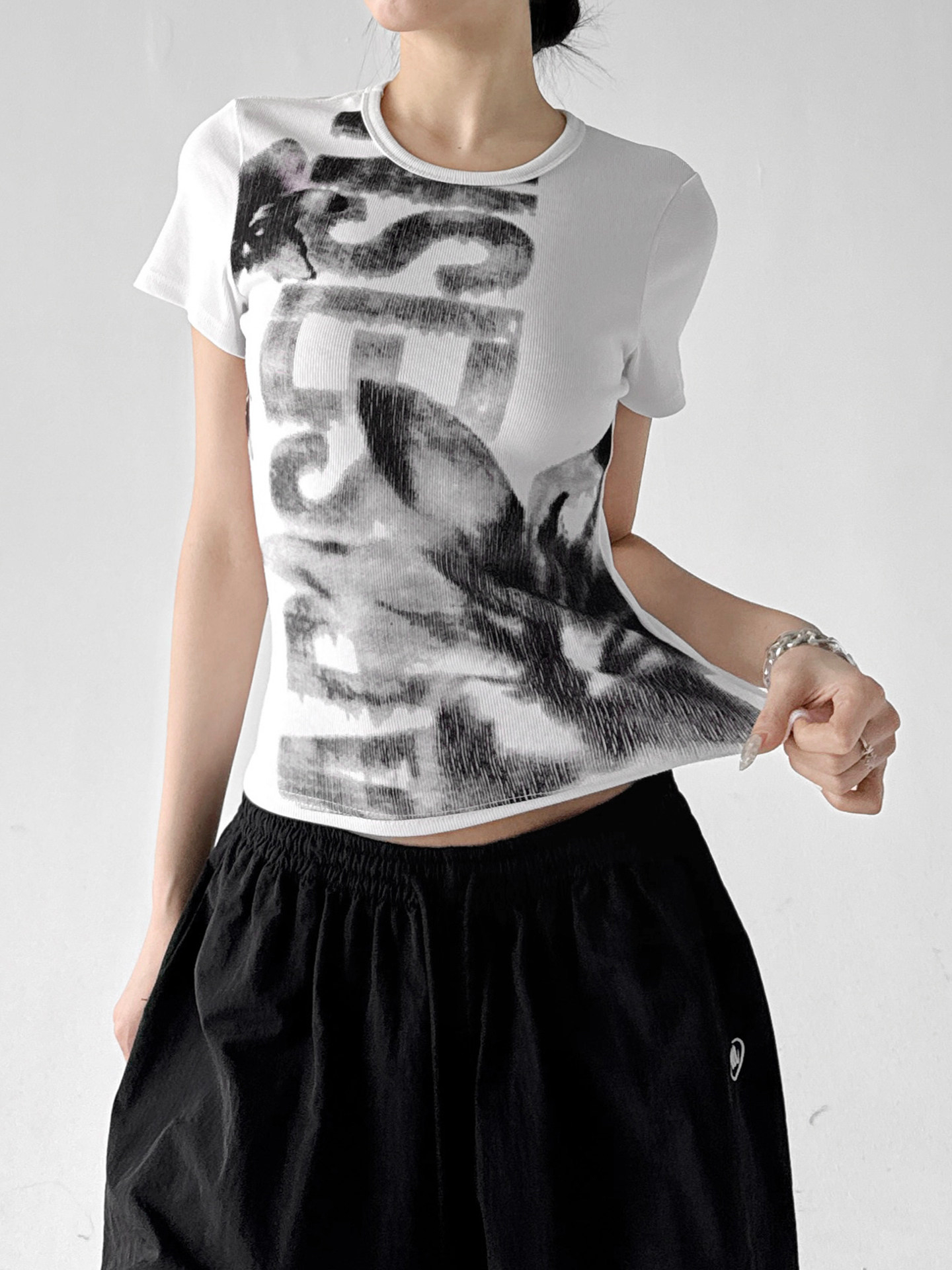 White Letter Print Cropped Slim Fit Short Sleeve Top
