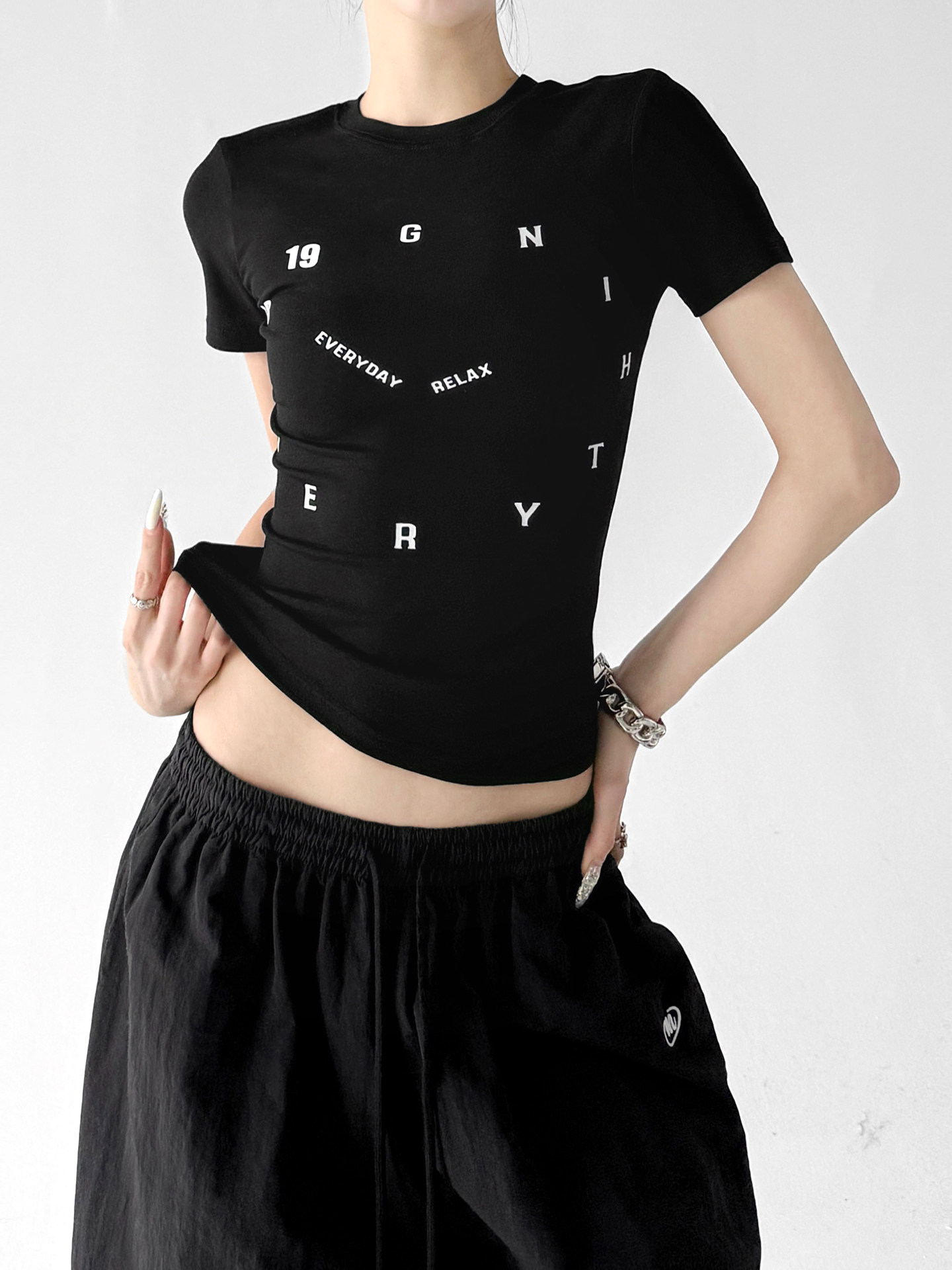 Black Clock Letter Print Slim Fit Casual Short Sleeve Tee