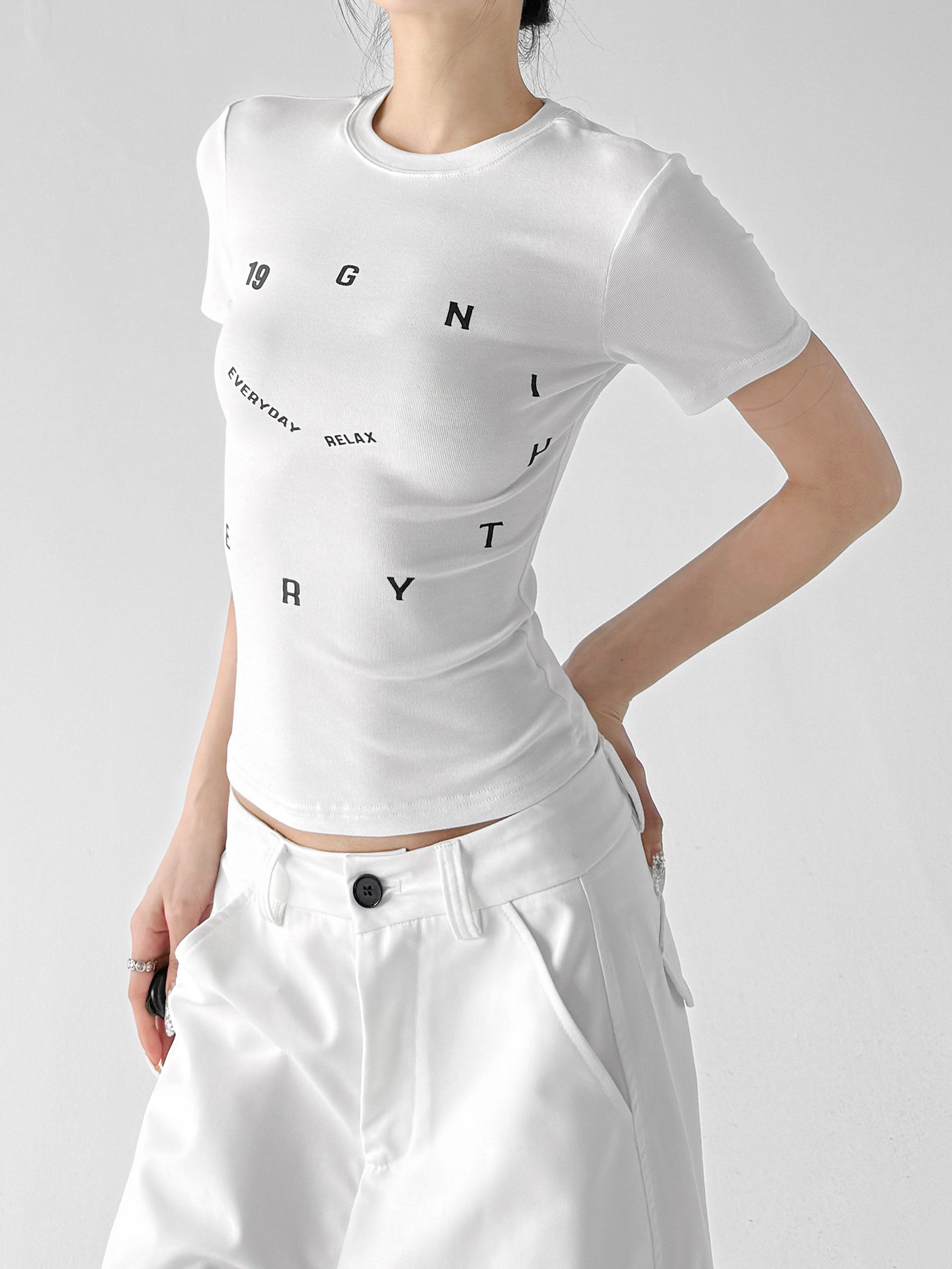 White Clock Letter Print Slim Fit Casual Short Sleeve Tee