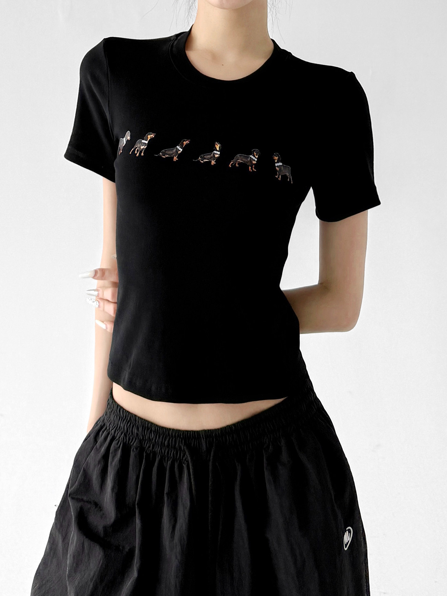 Black Breathable Slim Graphic Print Short Sleeve Top