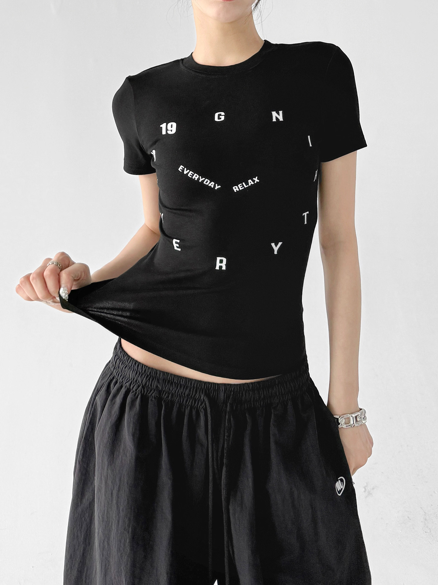 Black Clock Letter Print Slim Fit Casual Short Sleeve Tee