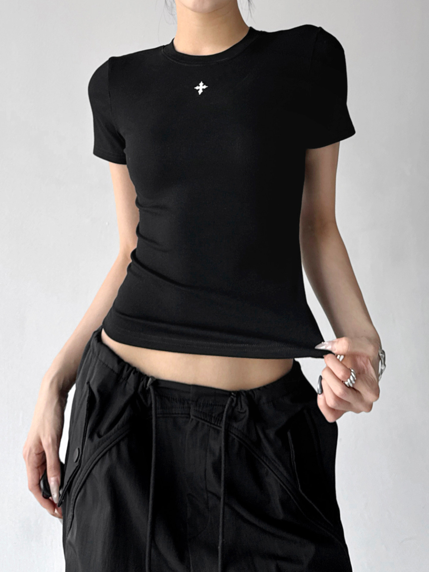 Black Slim Fit Basic Crew Neck Spicy Casual Short Sleeve Tee