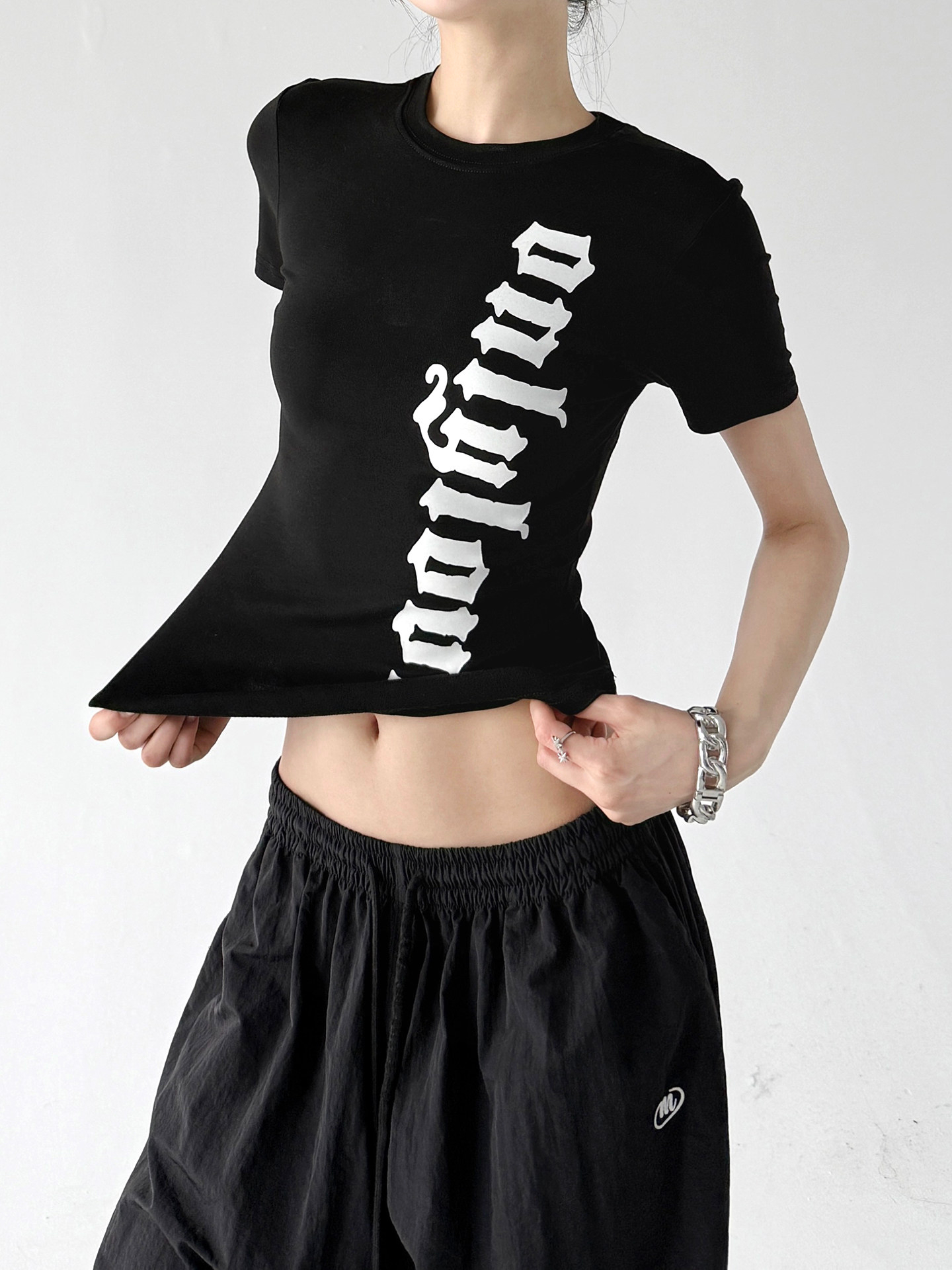 Black Elegant Letter Print Slim Fit Short Sleeve Top