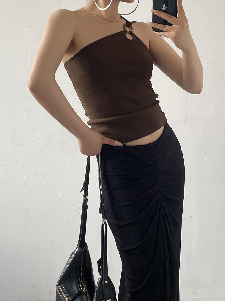 Resin Buckle One-shoulder Cami Slim-fit Crop Top